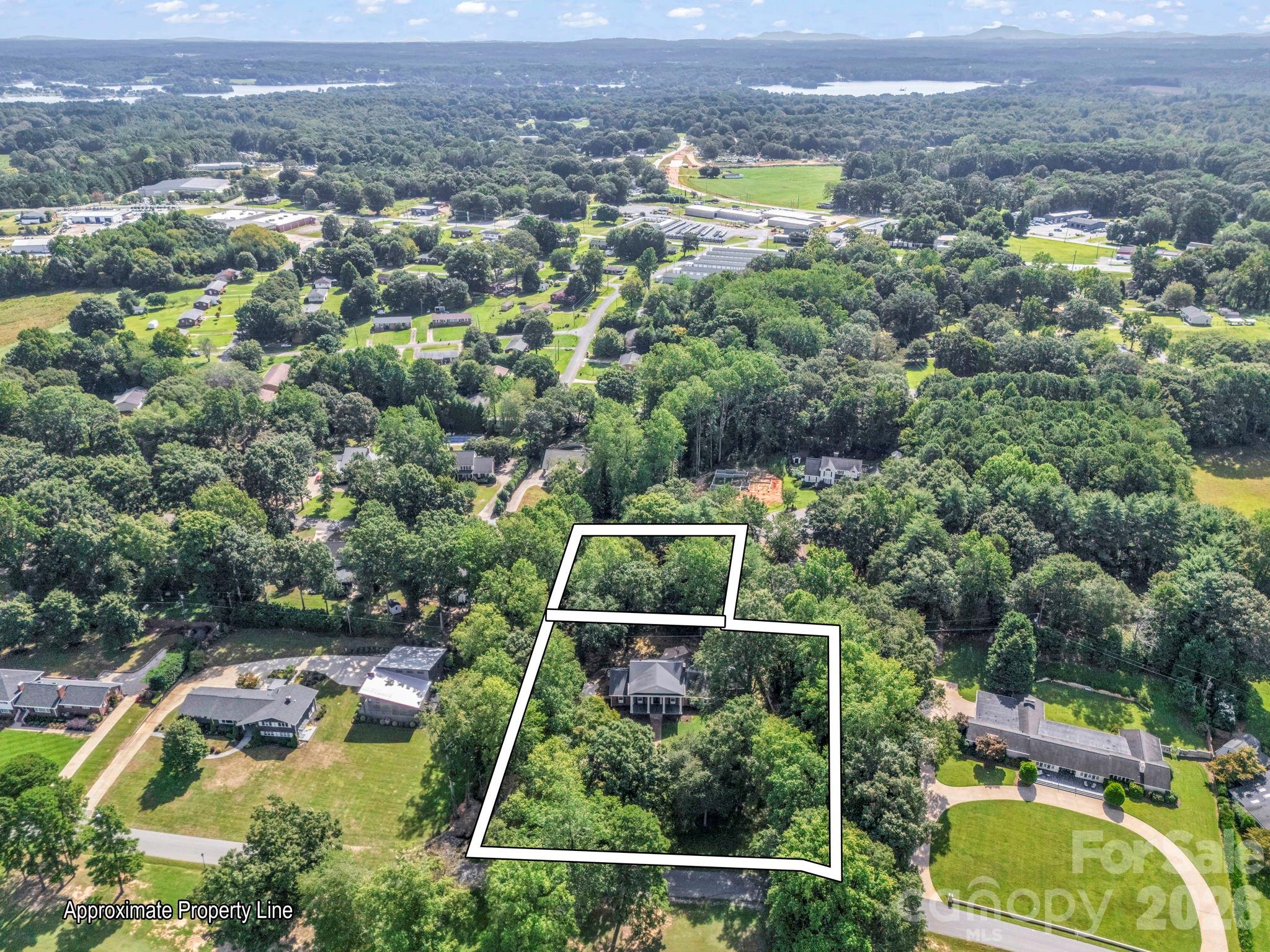 320 Country Club Acres None Property Photo 47