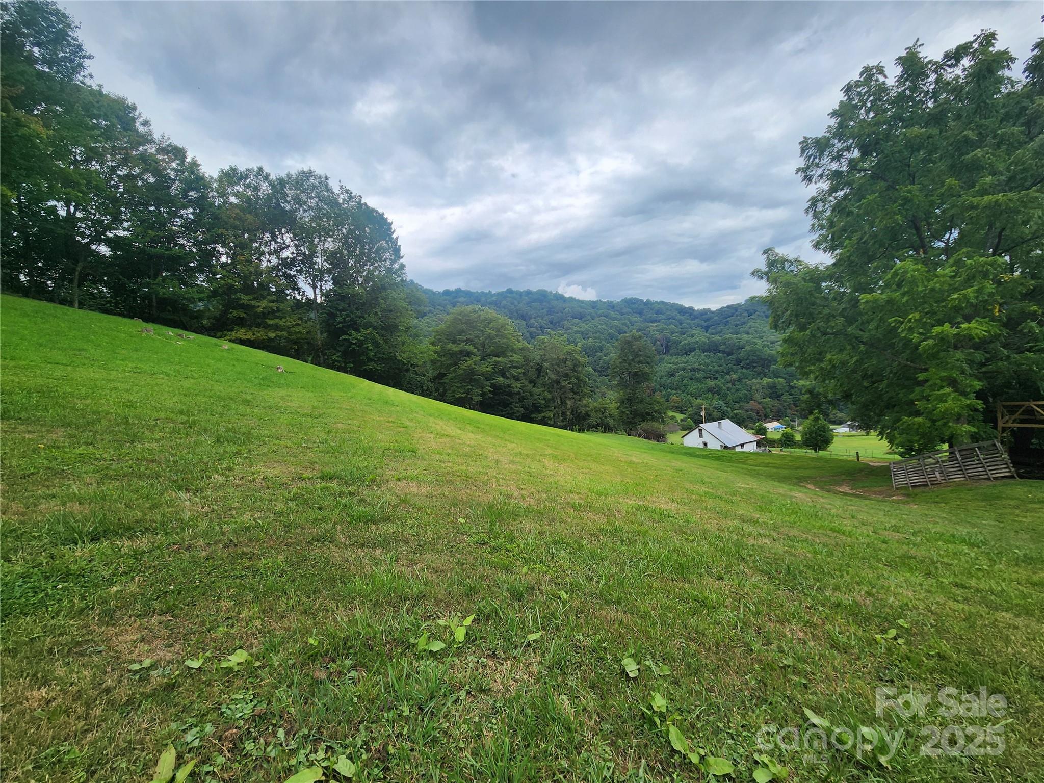 1925 S Fork Road Property Photo 1