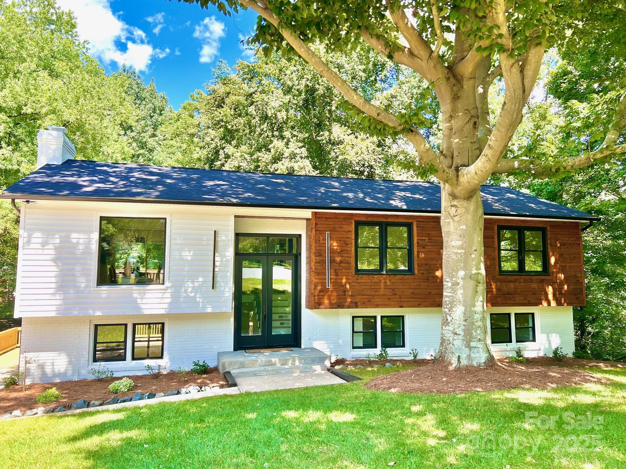 200 Kimrod Lane Property Photo 1