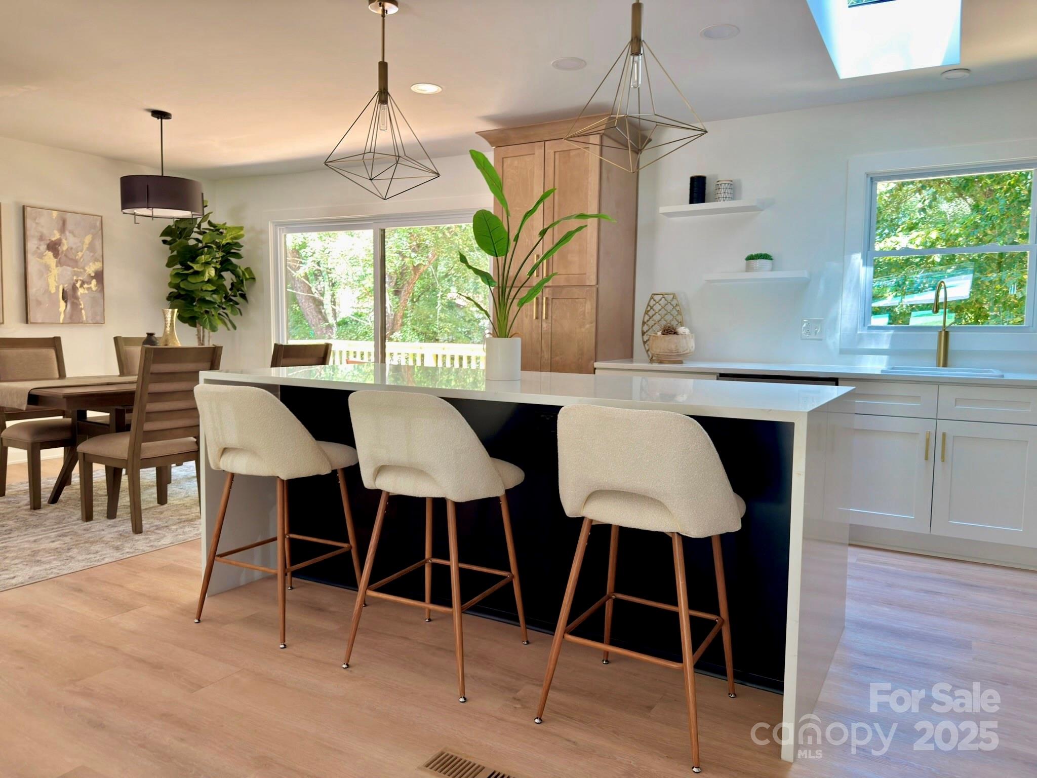 200 Kimrod Lane Property Photo 3