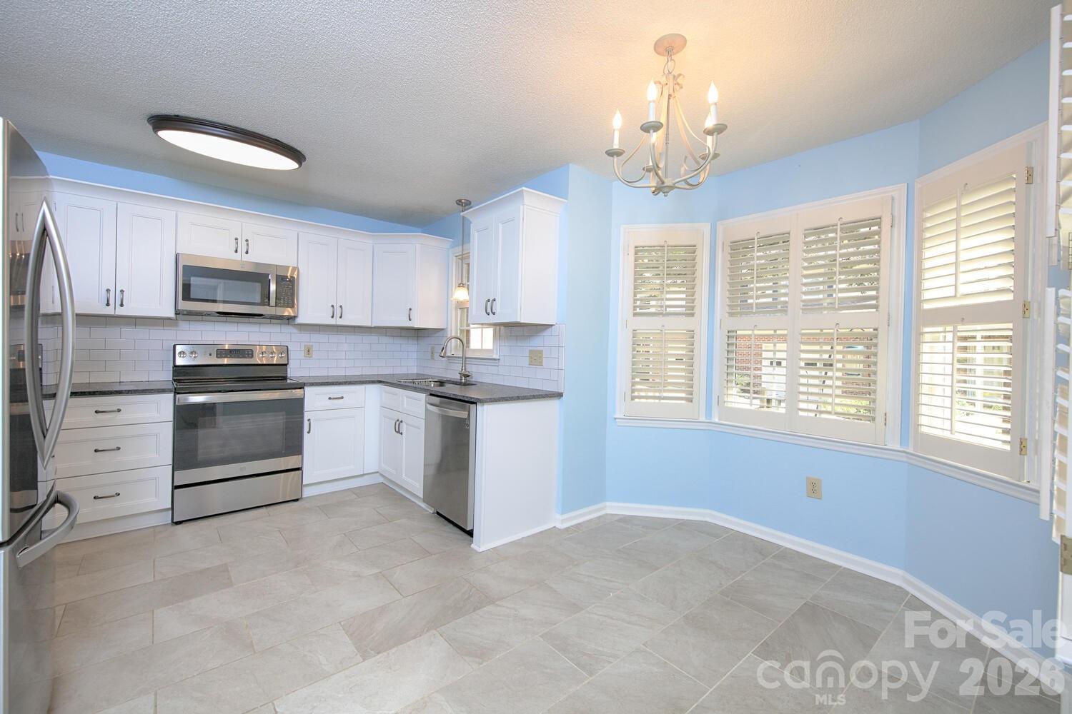 783 Union Street Property Photo 5