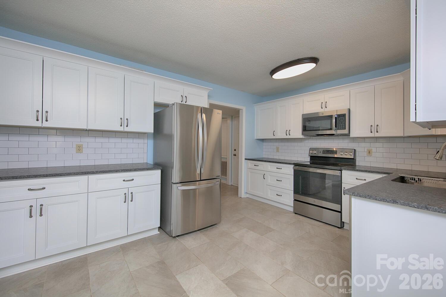 783 Union Street Property Photo 6