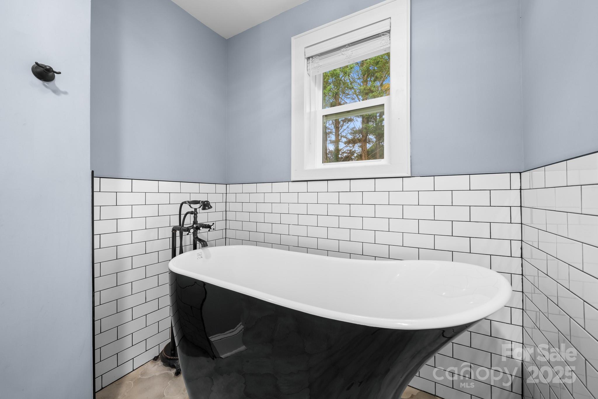 41 Vance Avenue Property Photo 22