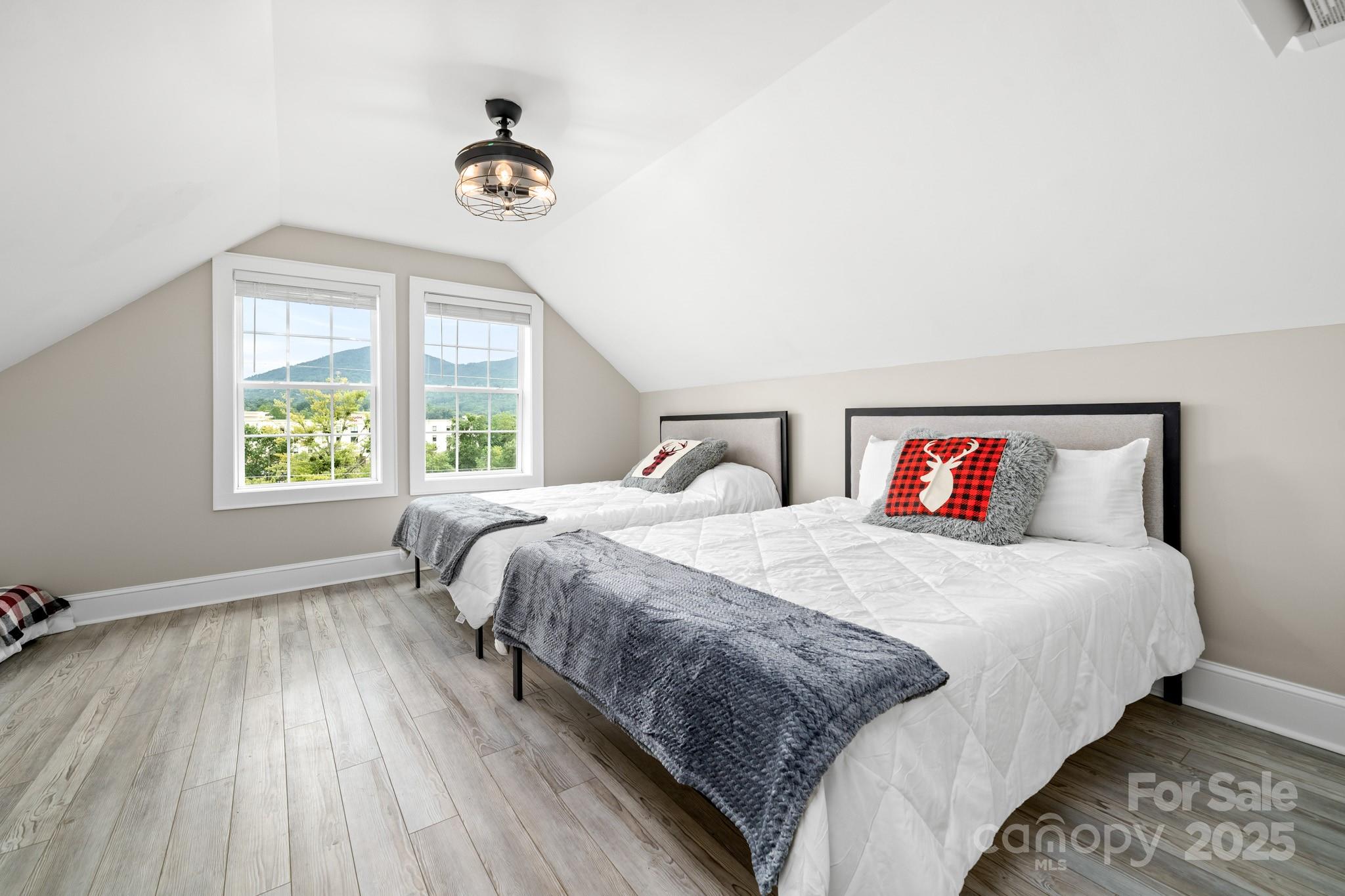 41 Vance Avenue Property Photo 33