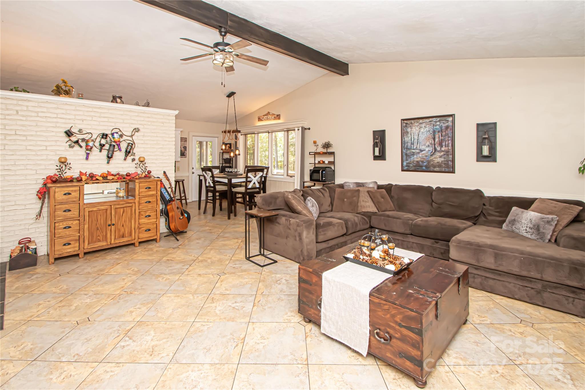 5608 Davis Road Property Photo 10