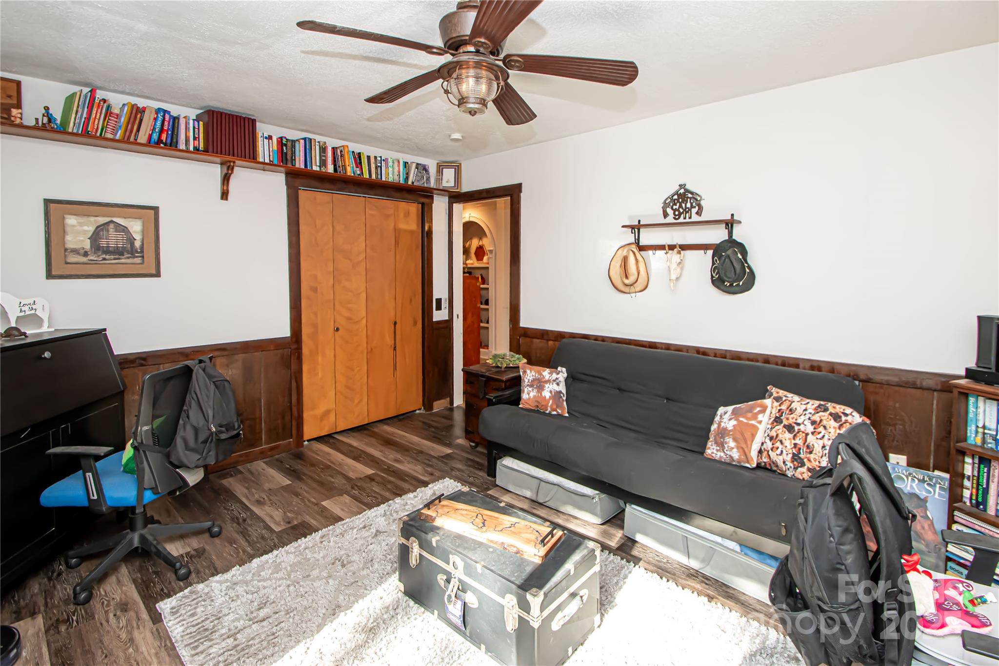 5608 Davis Road Property Photo 24