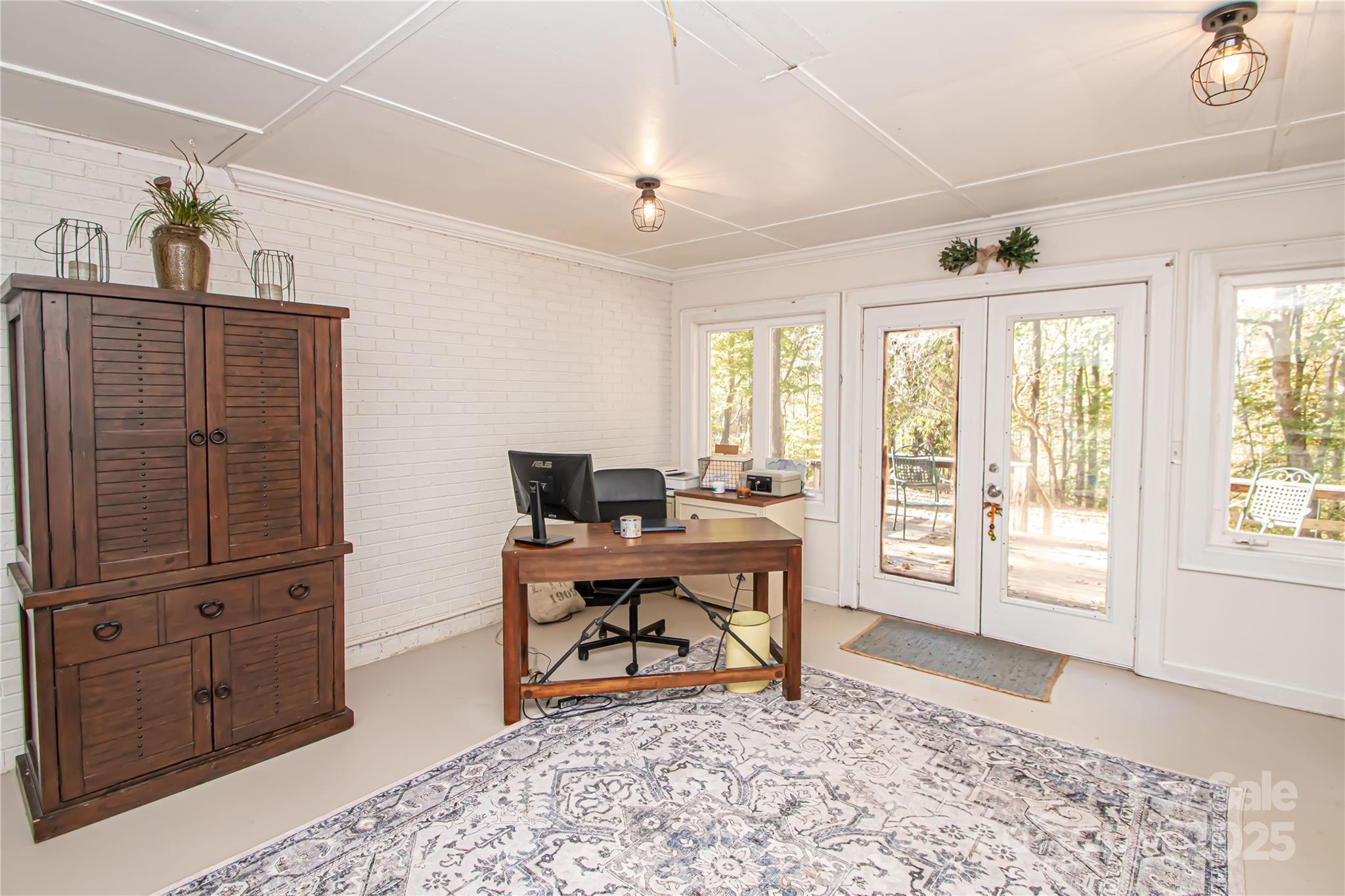 5608 Davis Road Property Photo 27