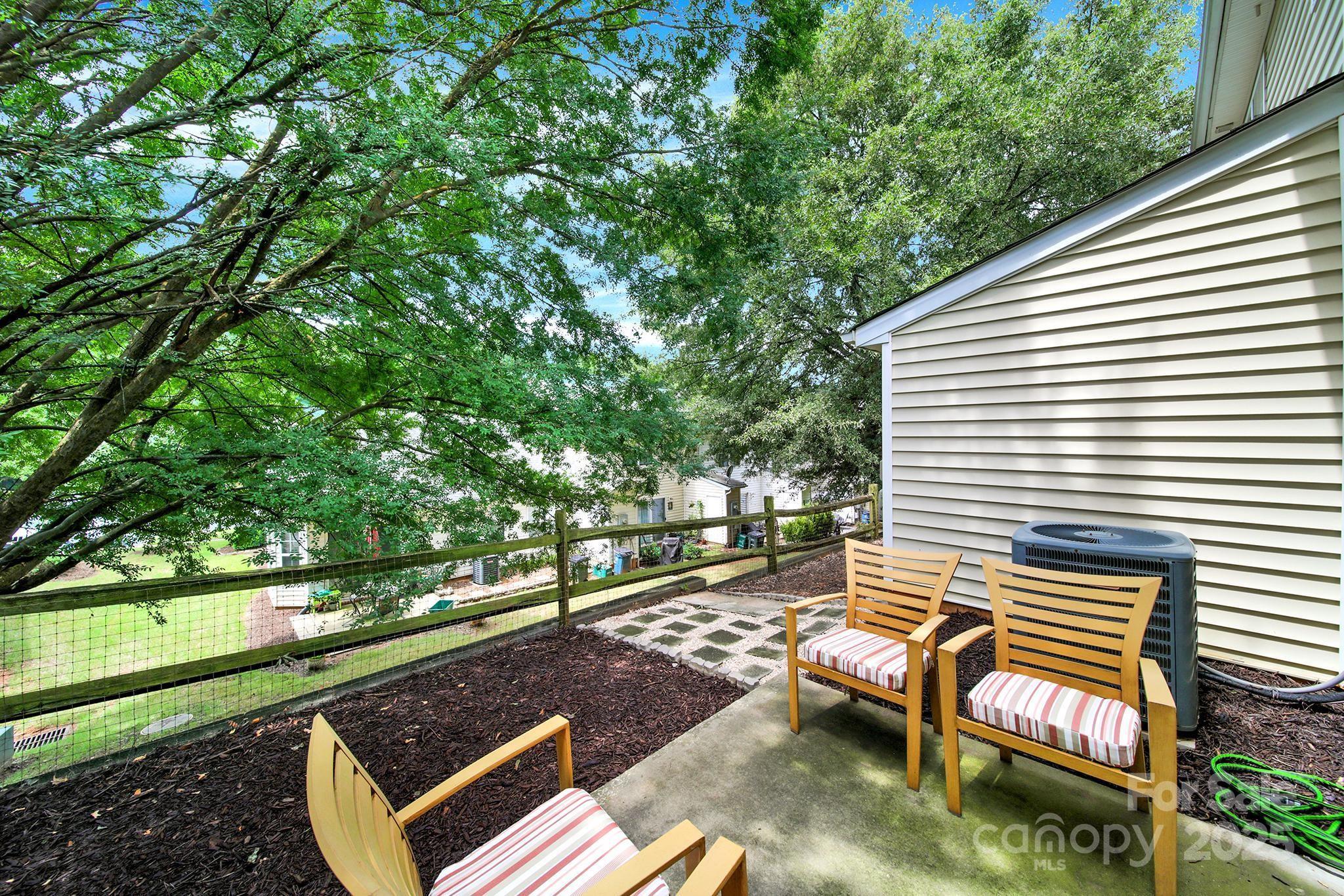 8033 Long House Lane Property Photo 19