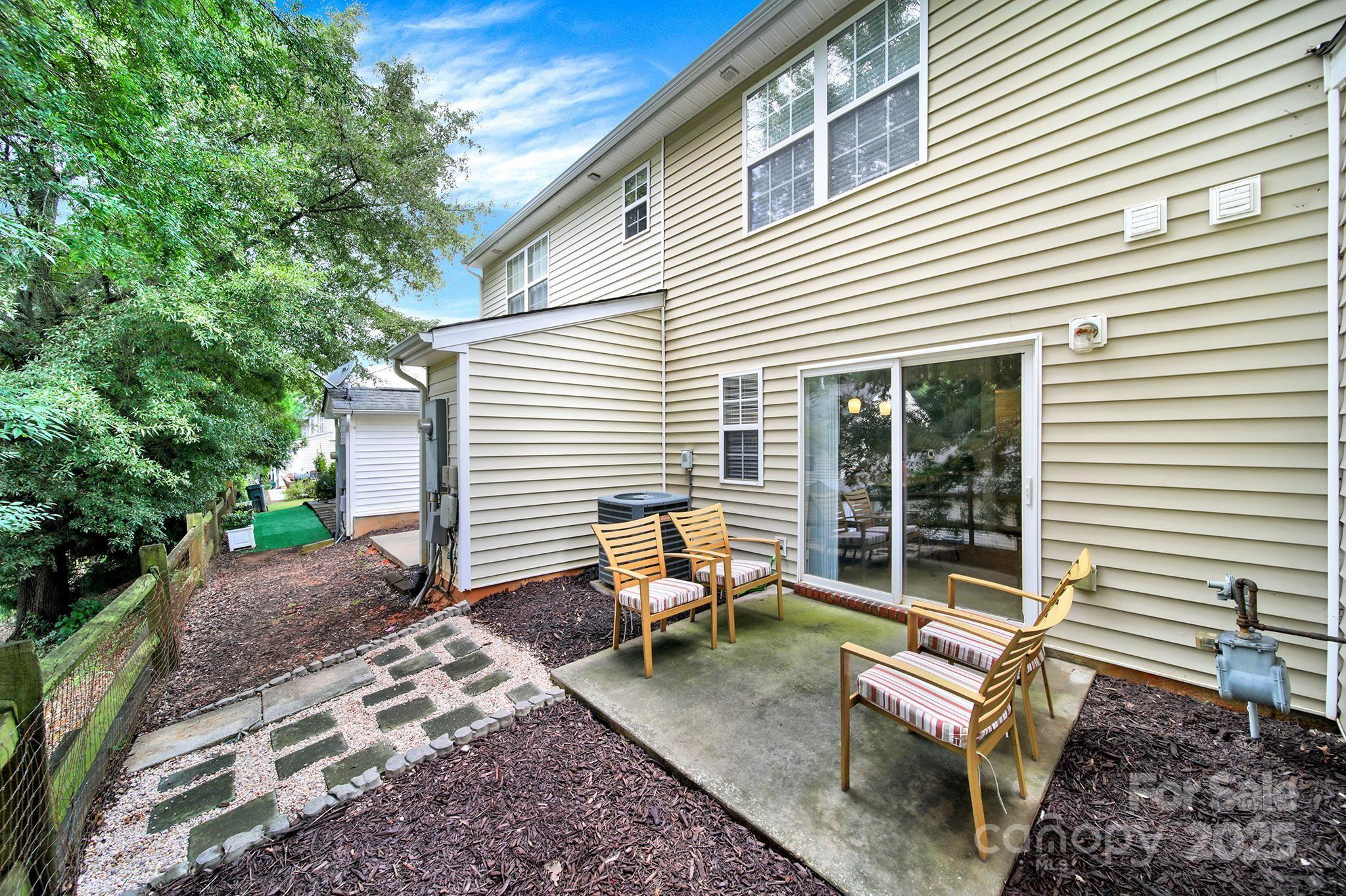 8033 Long House Lane Property Photo 21