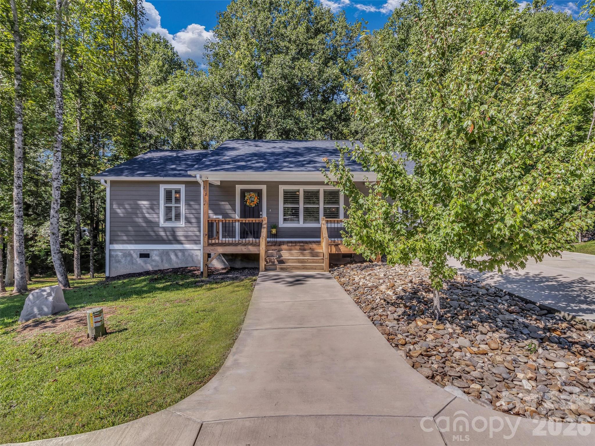 212 Walt Drive Property Photo 2
