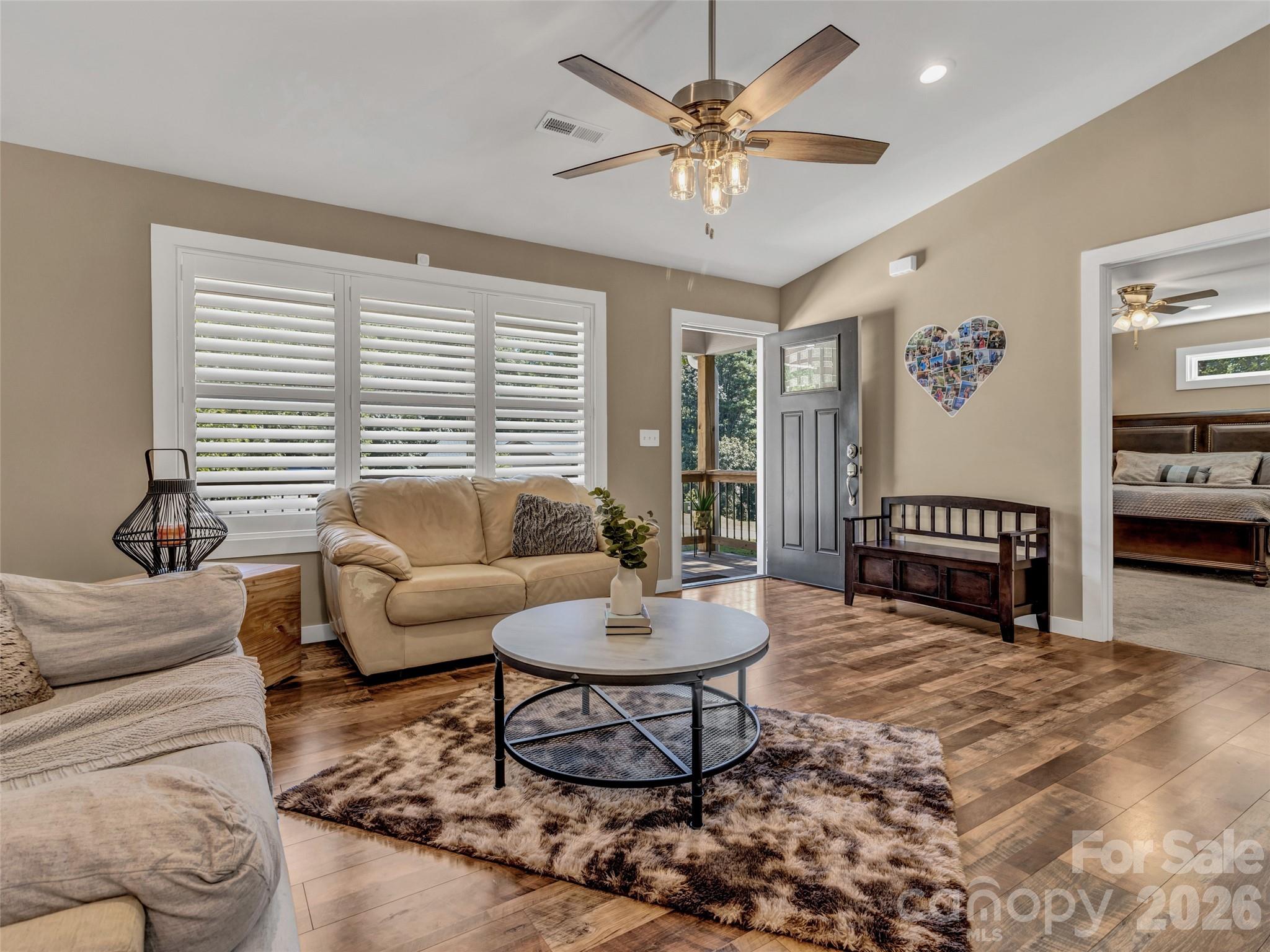 212 Walt Drive Property Photo 12