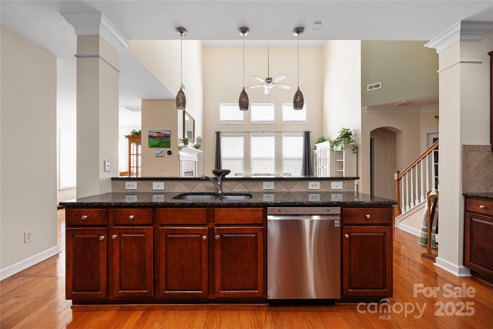 8722 Westmoreland Lake Drive Property Photo 11