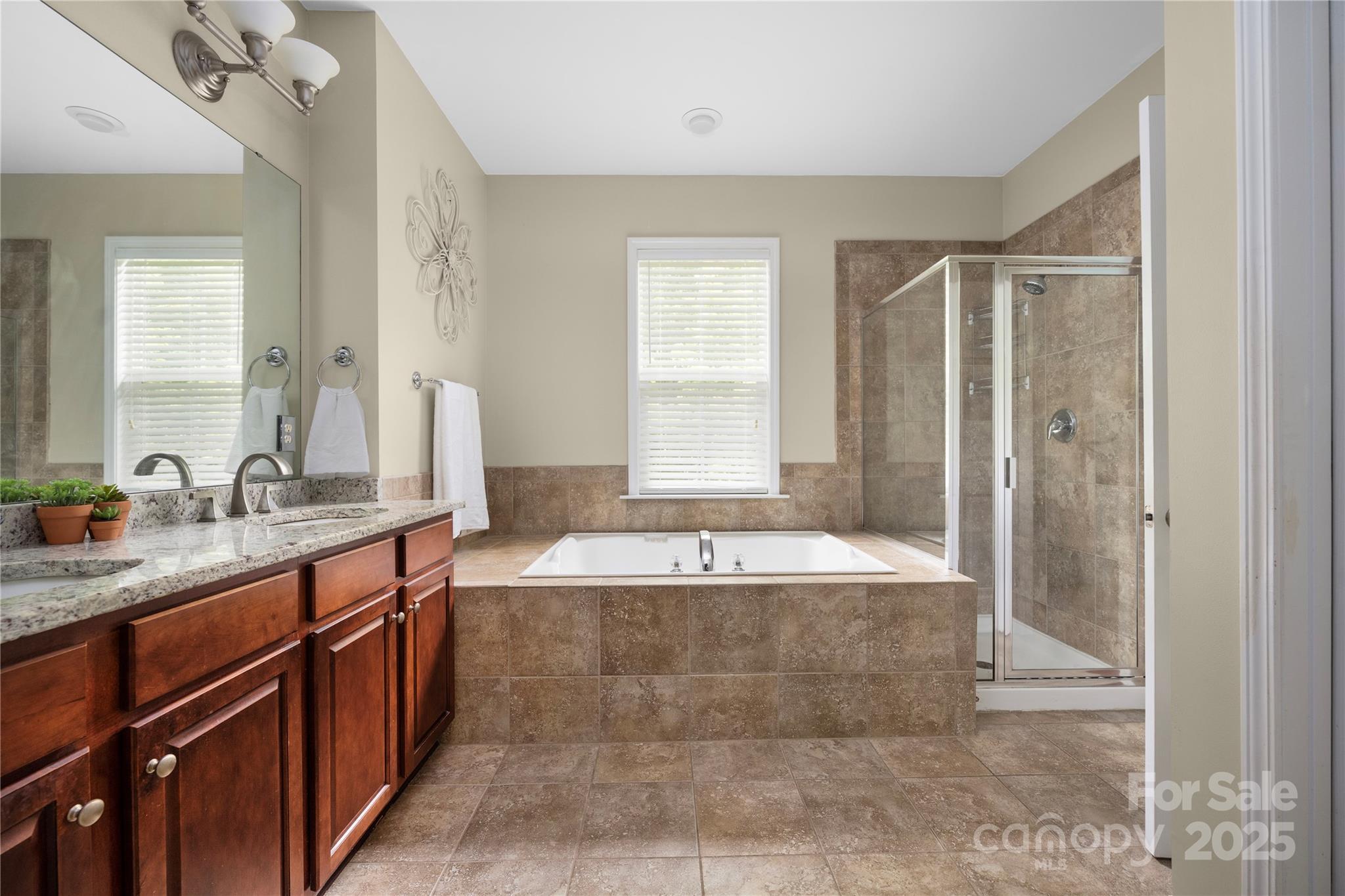 8722 Westmoreland Lake Drive Property Photo 23