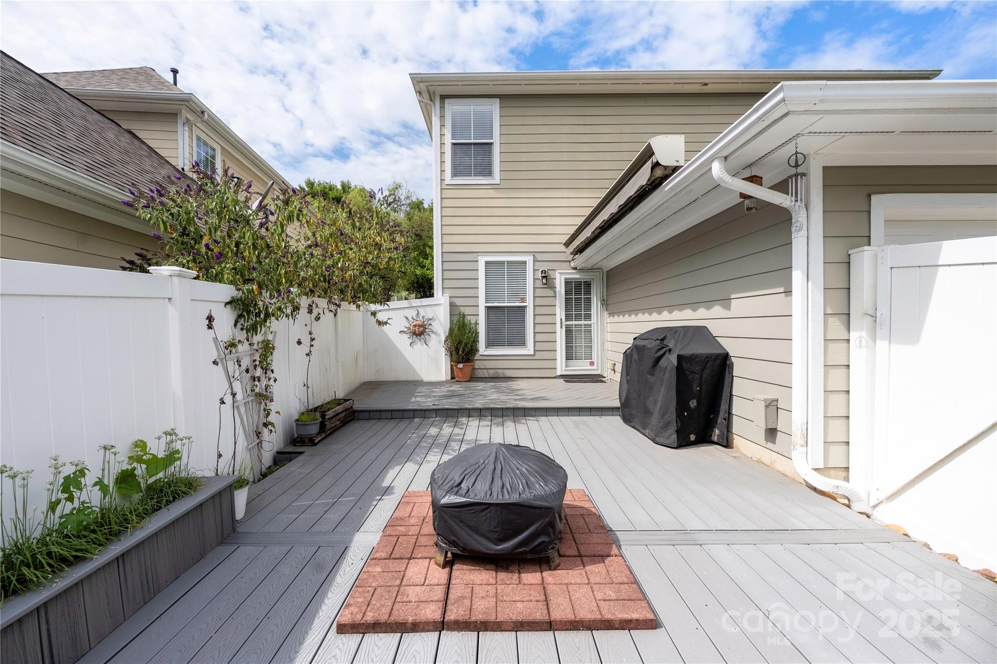 8722 Westmoreland Lake Drive Property Photo 28