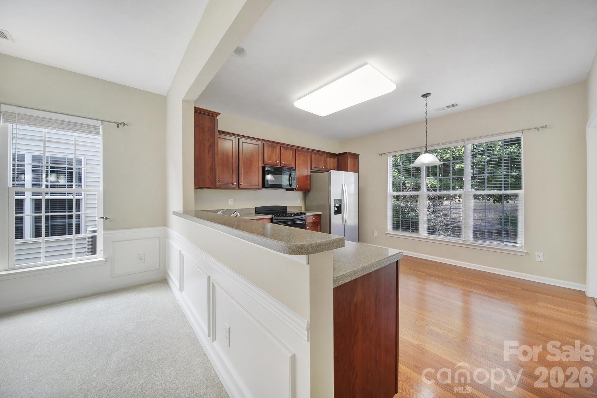 5018 Grandview Drive Property Photo 15