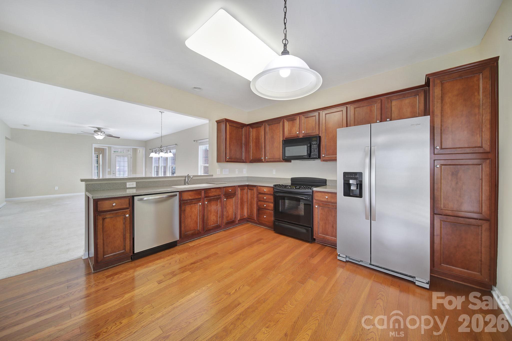 5018 Grandview Drive Property Photo 16