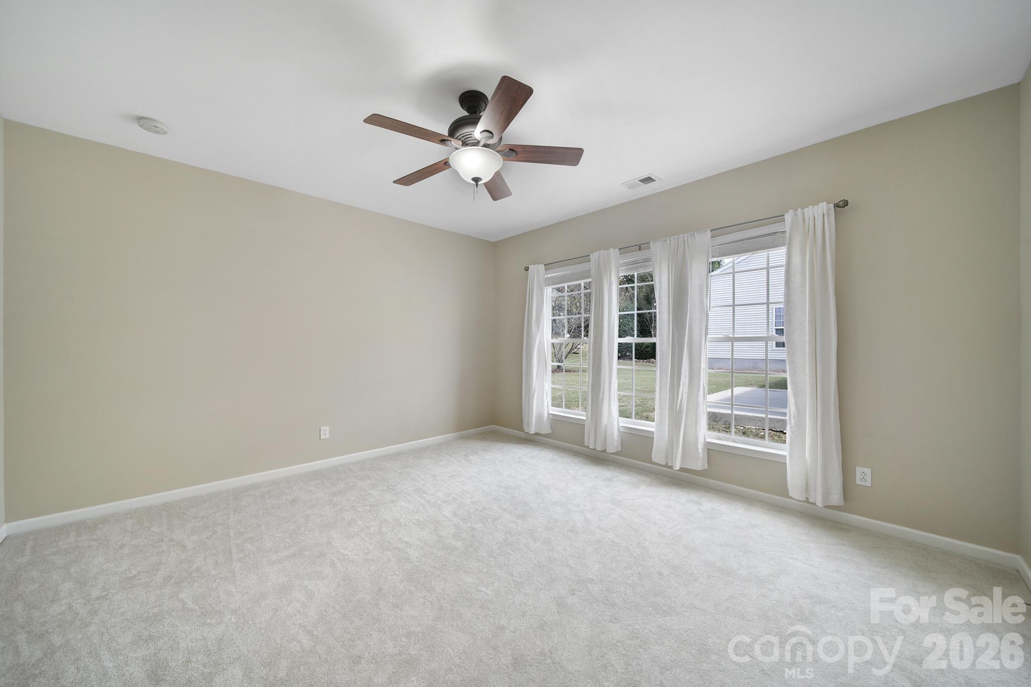 5018 Grandview Drive Property Photo 22