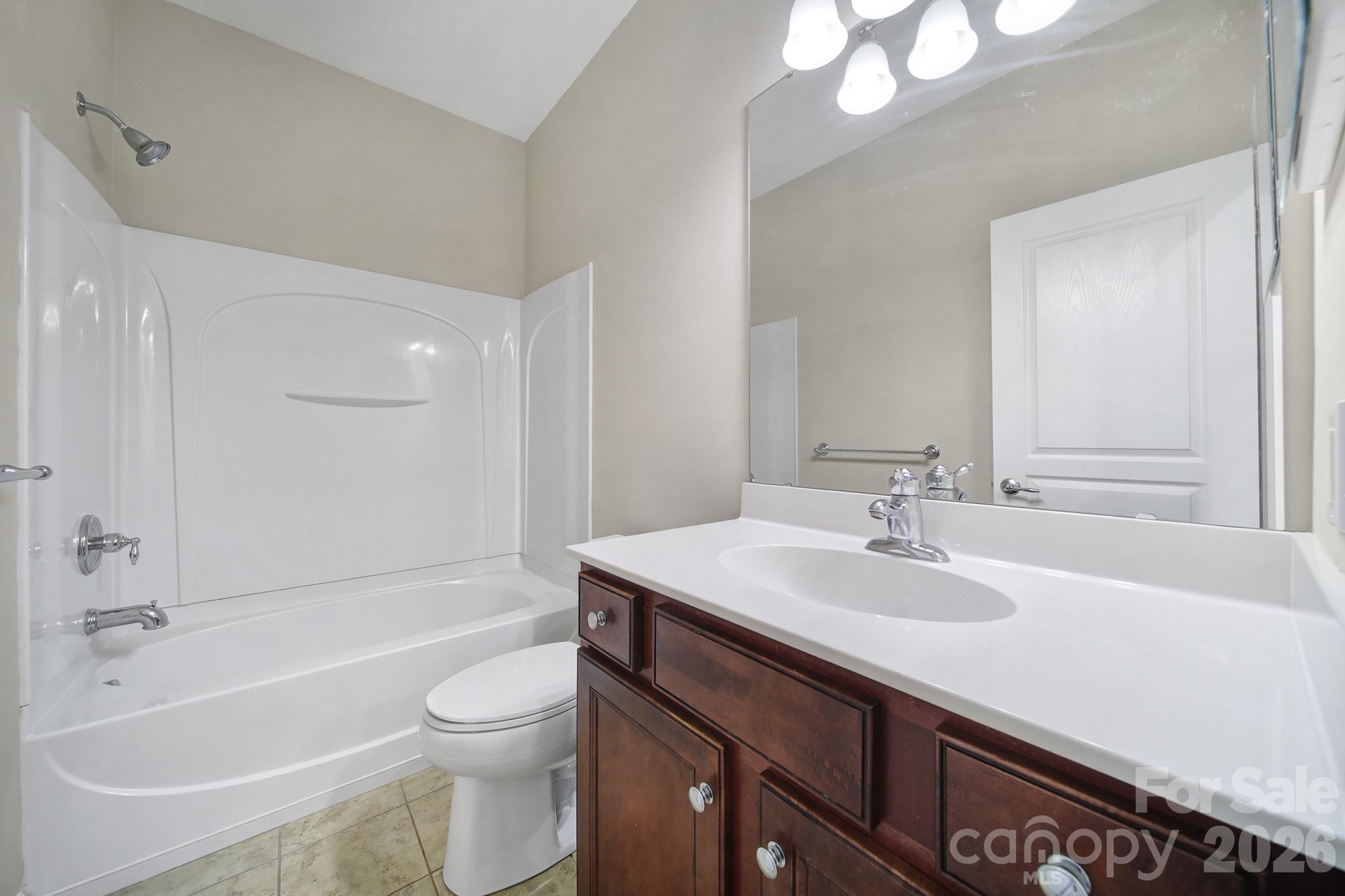 5018 Grandview Drive Property Photo 32