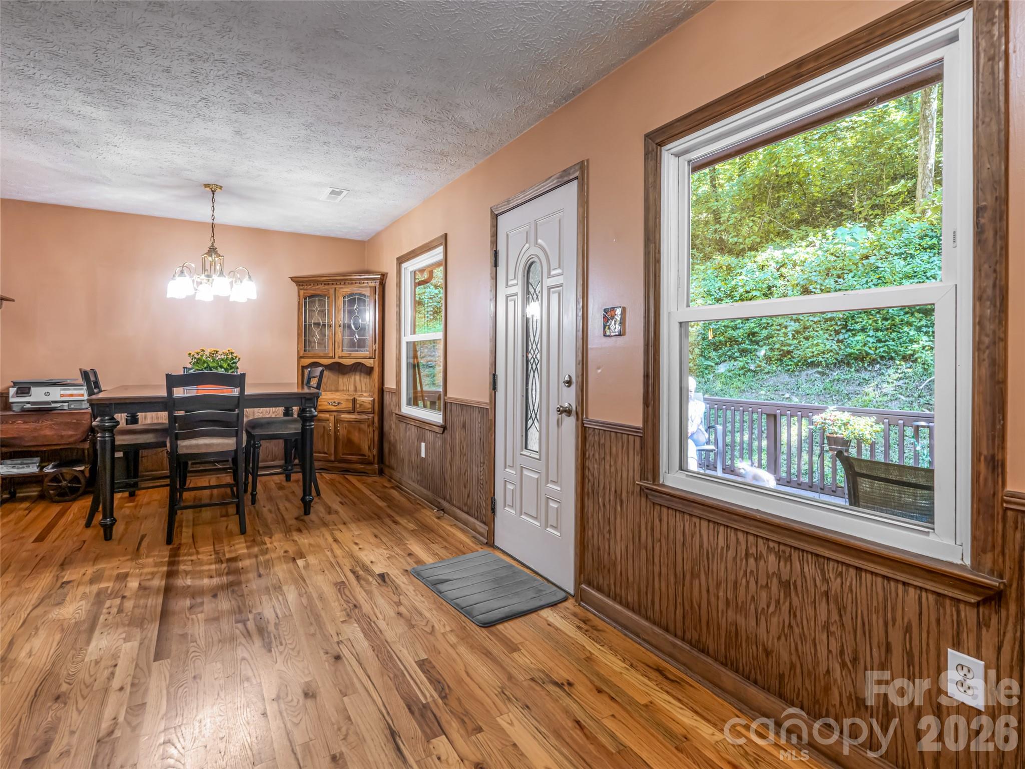 50 Tuckaway Drive Property Photo 8