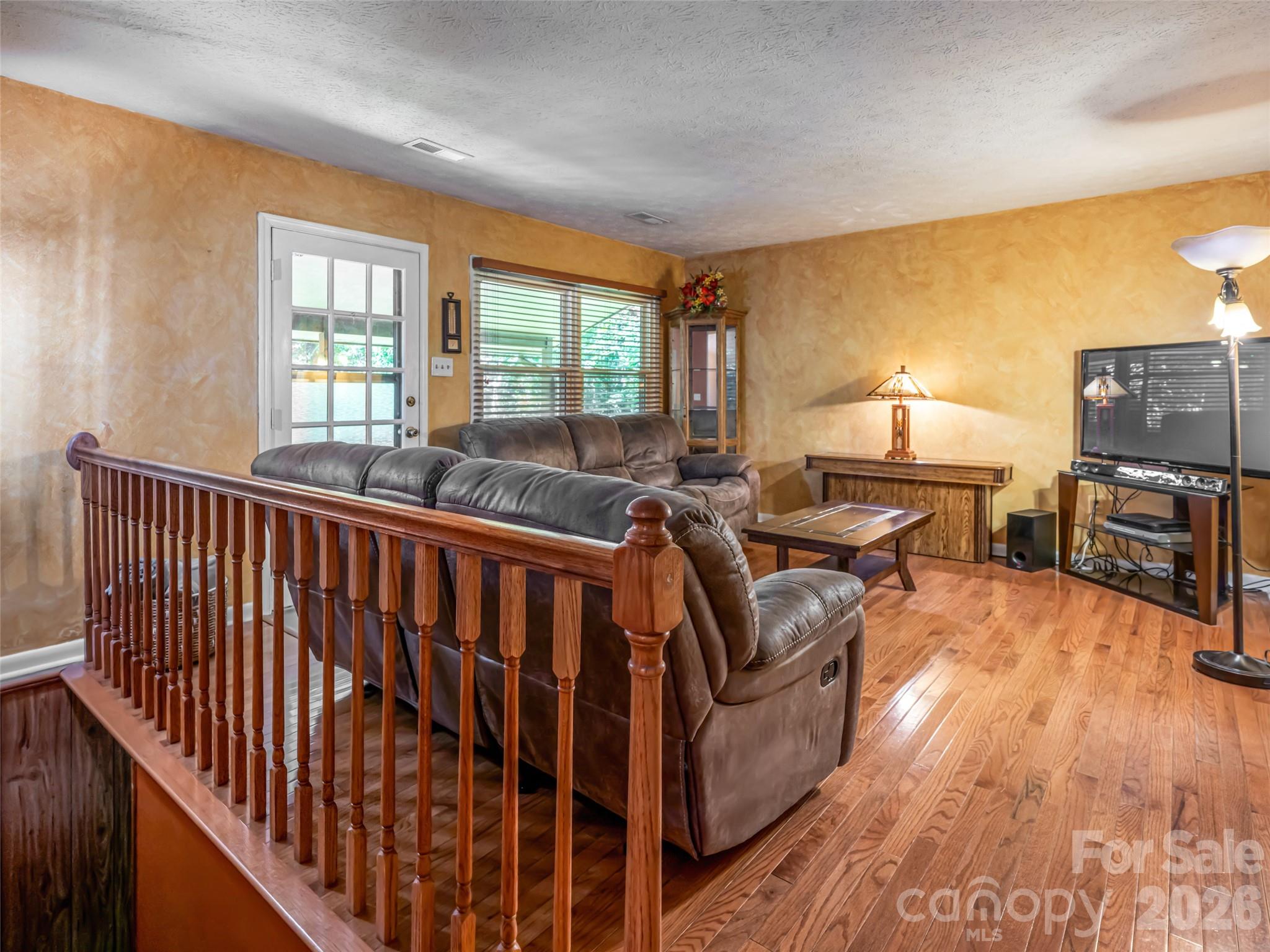50 Tuckaway Drive Property Photo 12