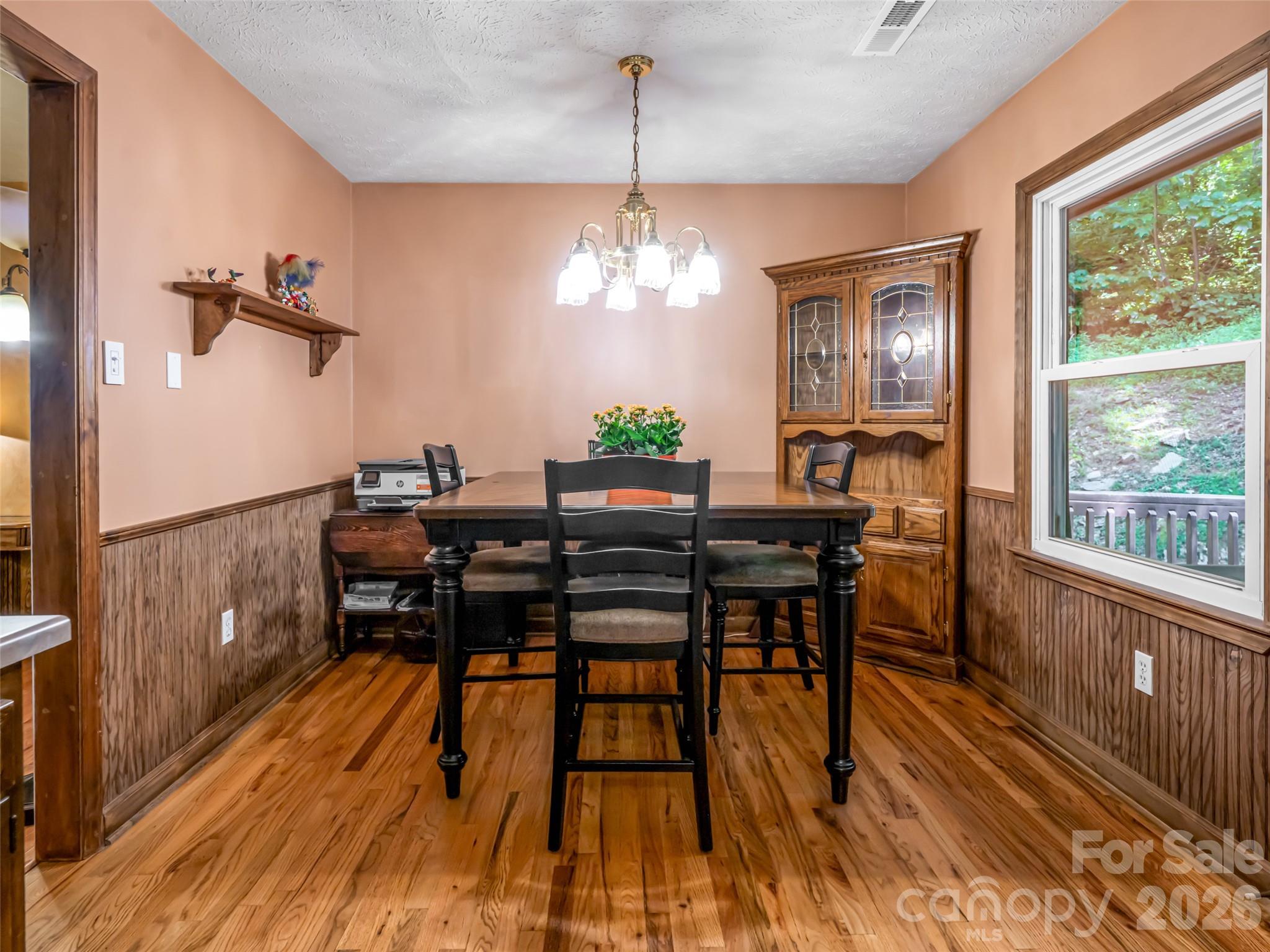 50 Tuckaway Drive Property Photo 14