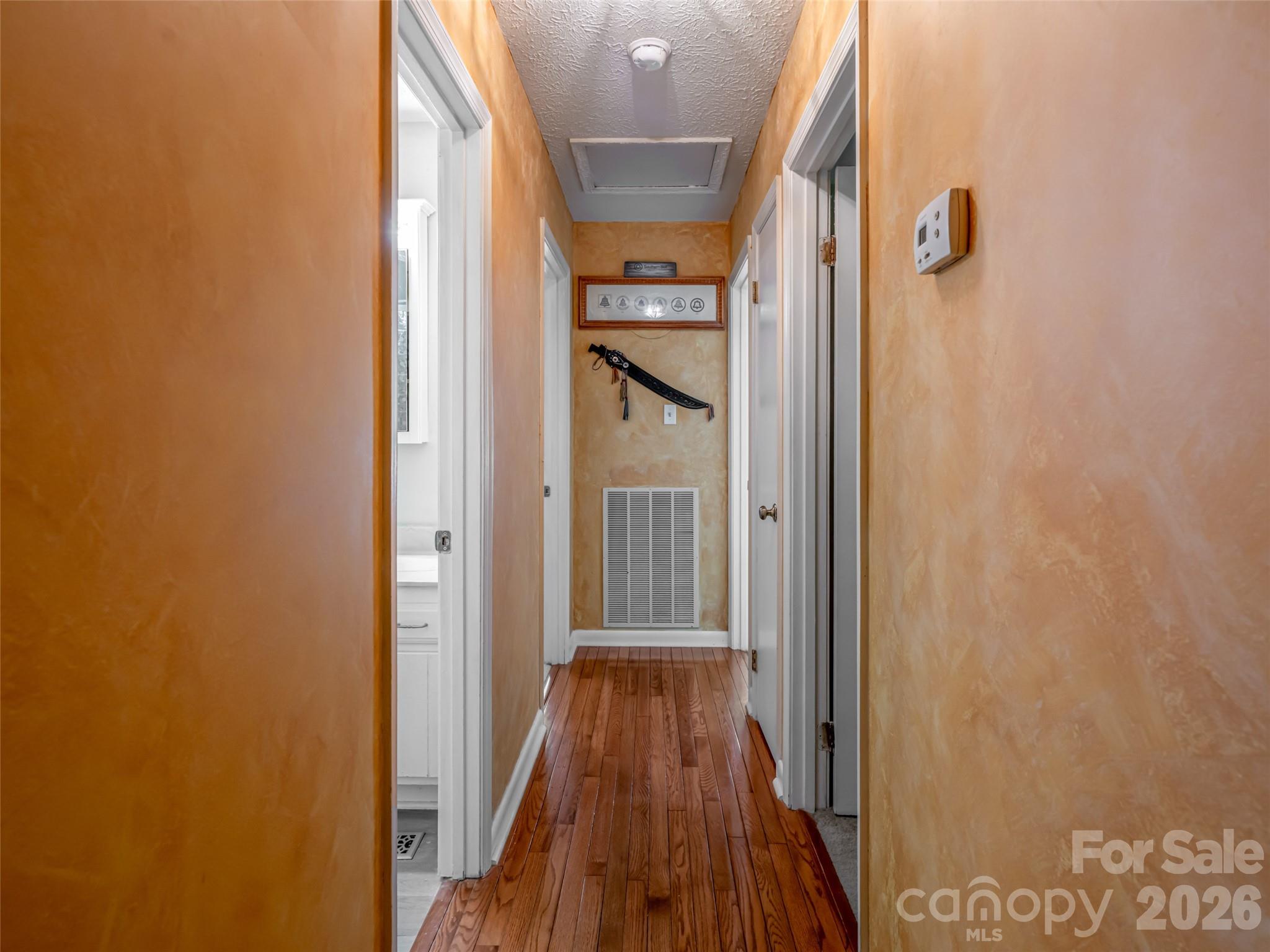 50 Tuckaway Drive Property Photo 18