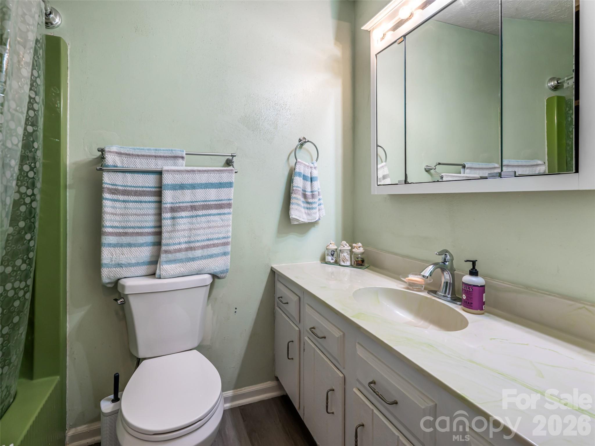 50 Tuckaway Drive Property Photo 23
