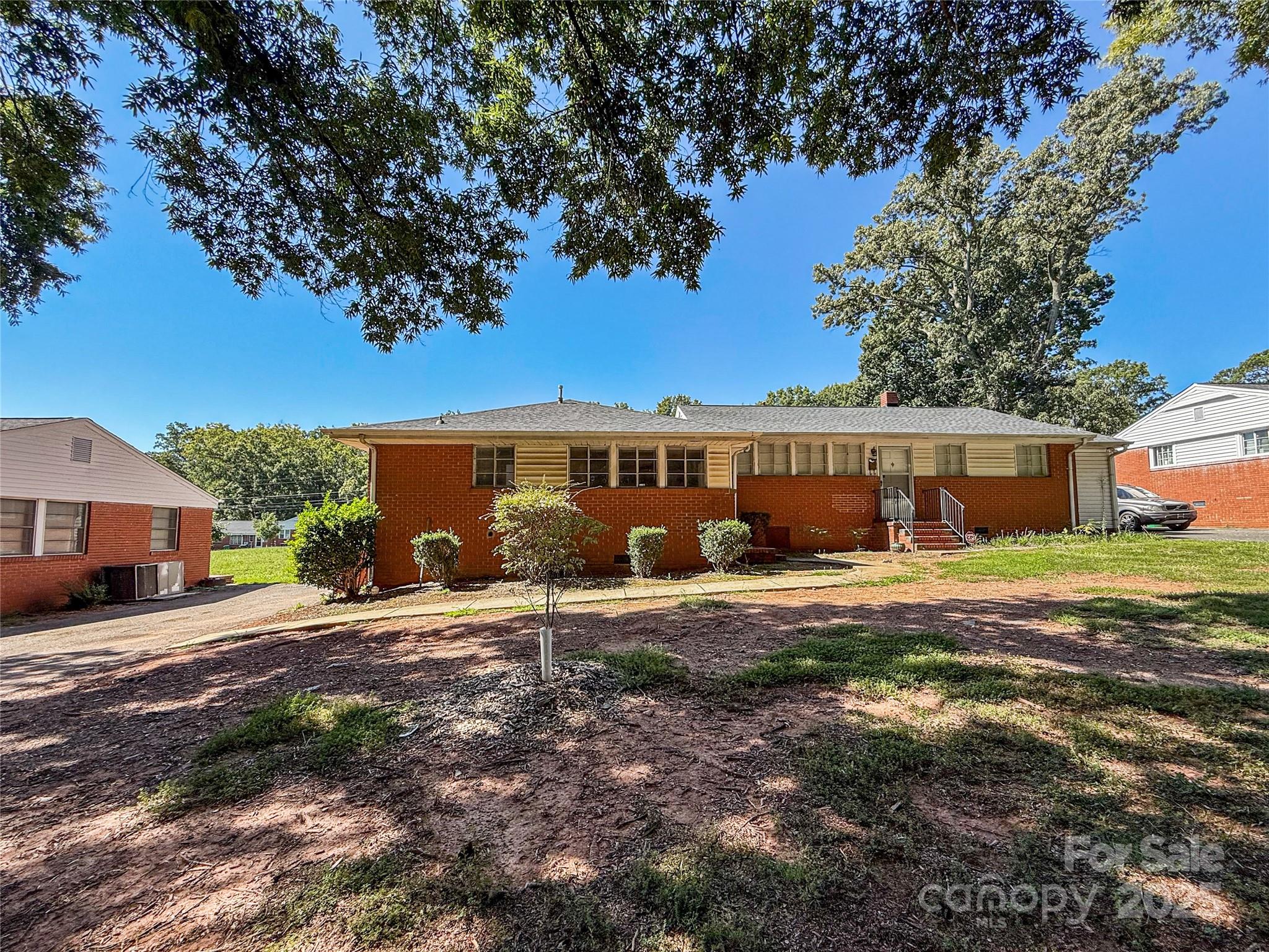3109 Marlborough Road Property Photo 1