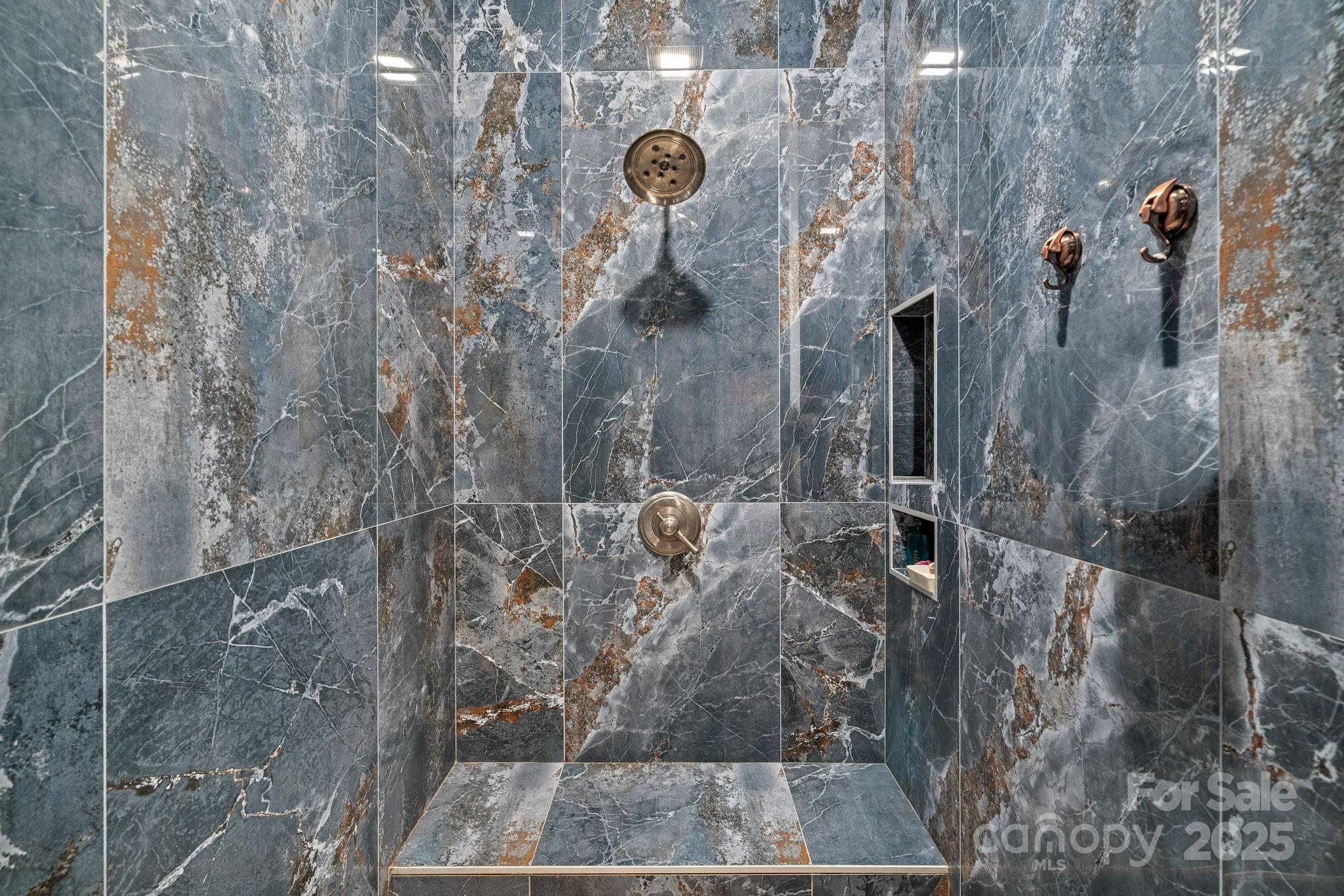 111 Kent Court Property Photo 21