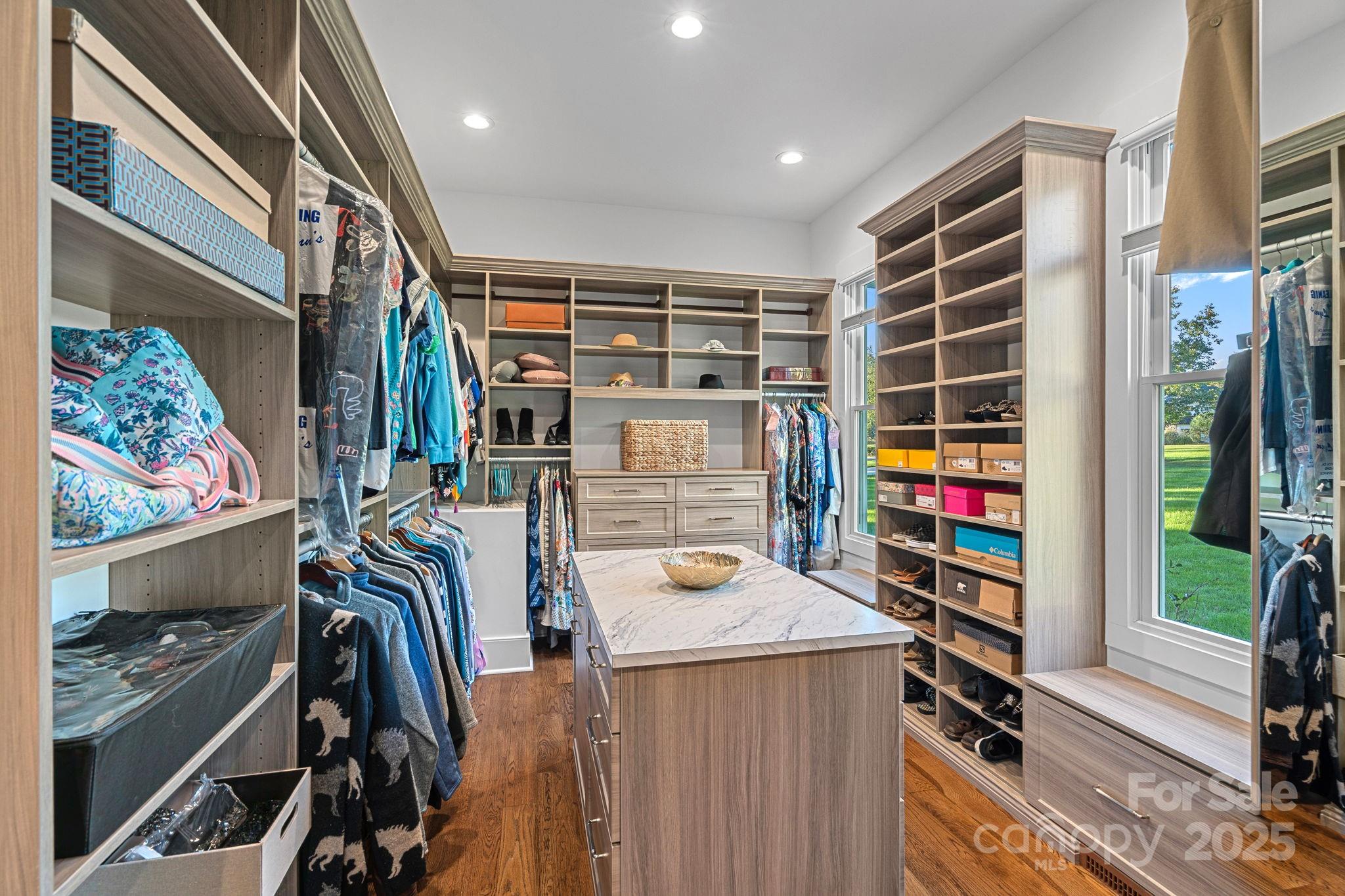 111 Kent Court Property Photo 22