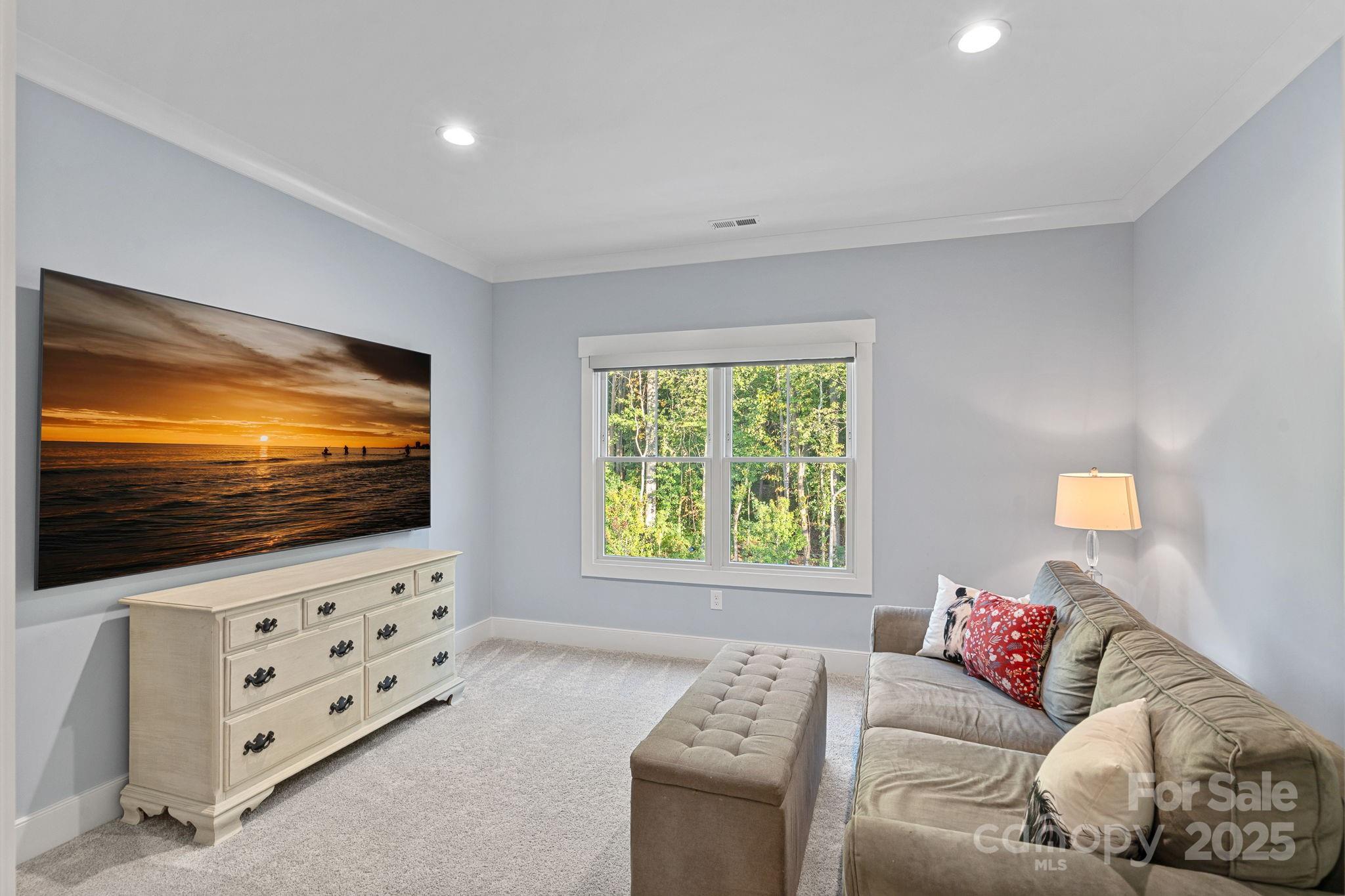 111 Kent Court Property Photo 26