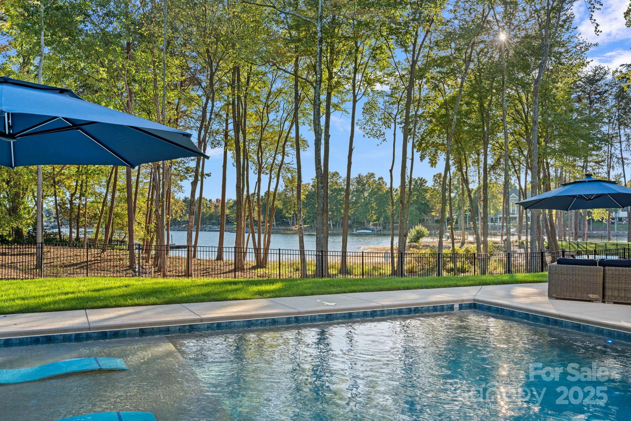 111 Kent Court Property Photo 38