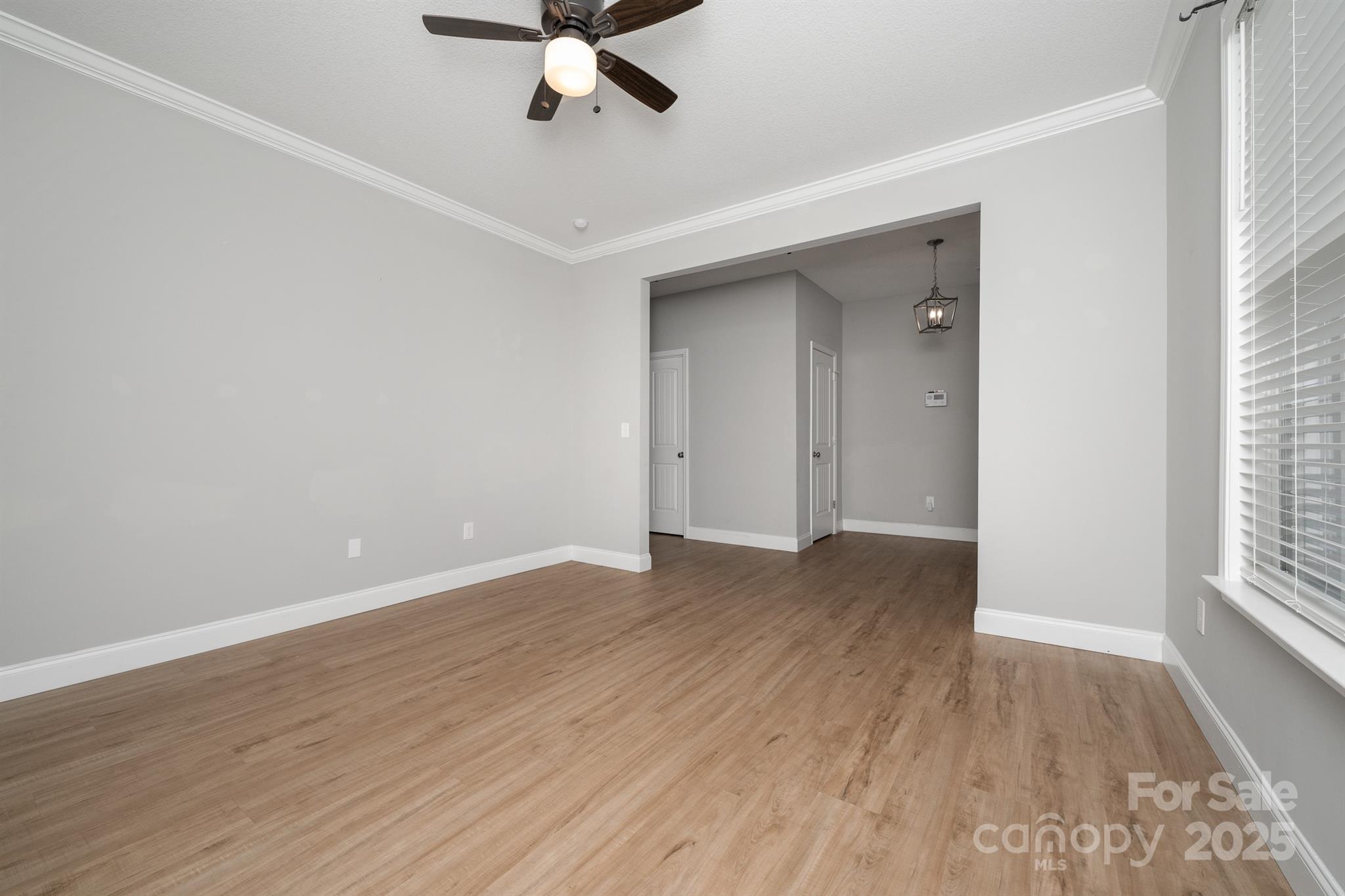 100 Holly Drive Property Photo 9