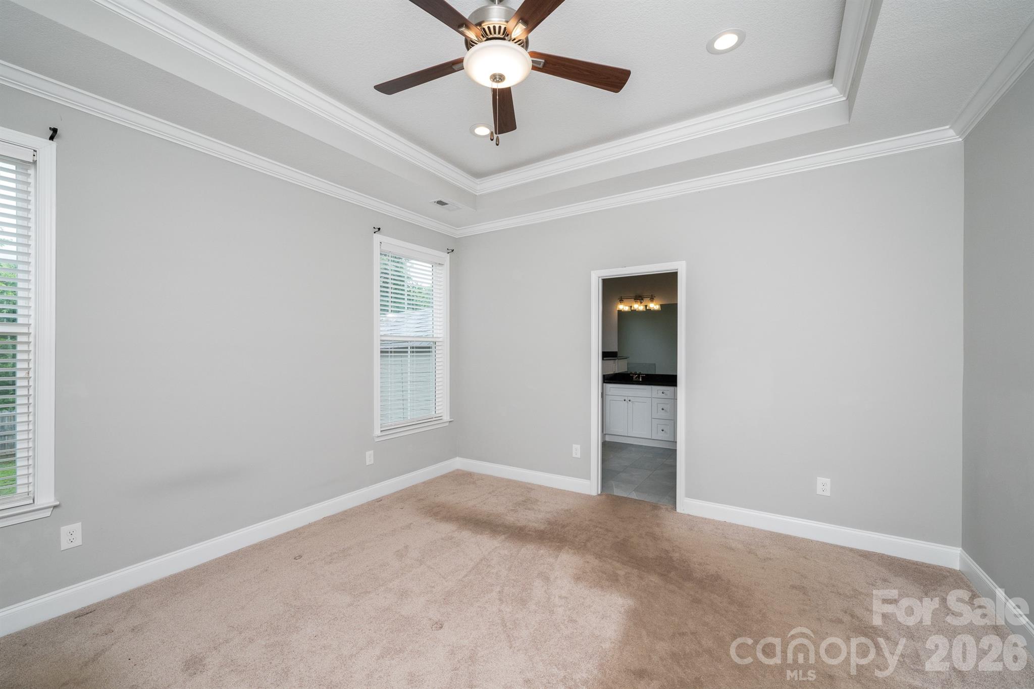 100 Holly Drive Property Photo 16