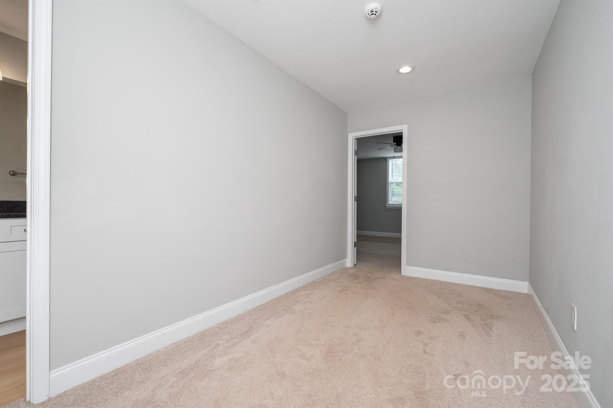 100 Holly Drive Property Photo 35