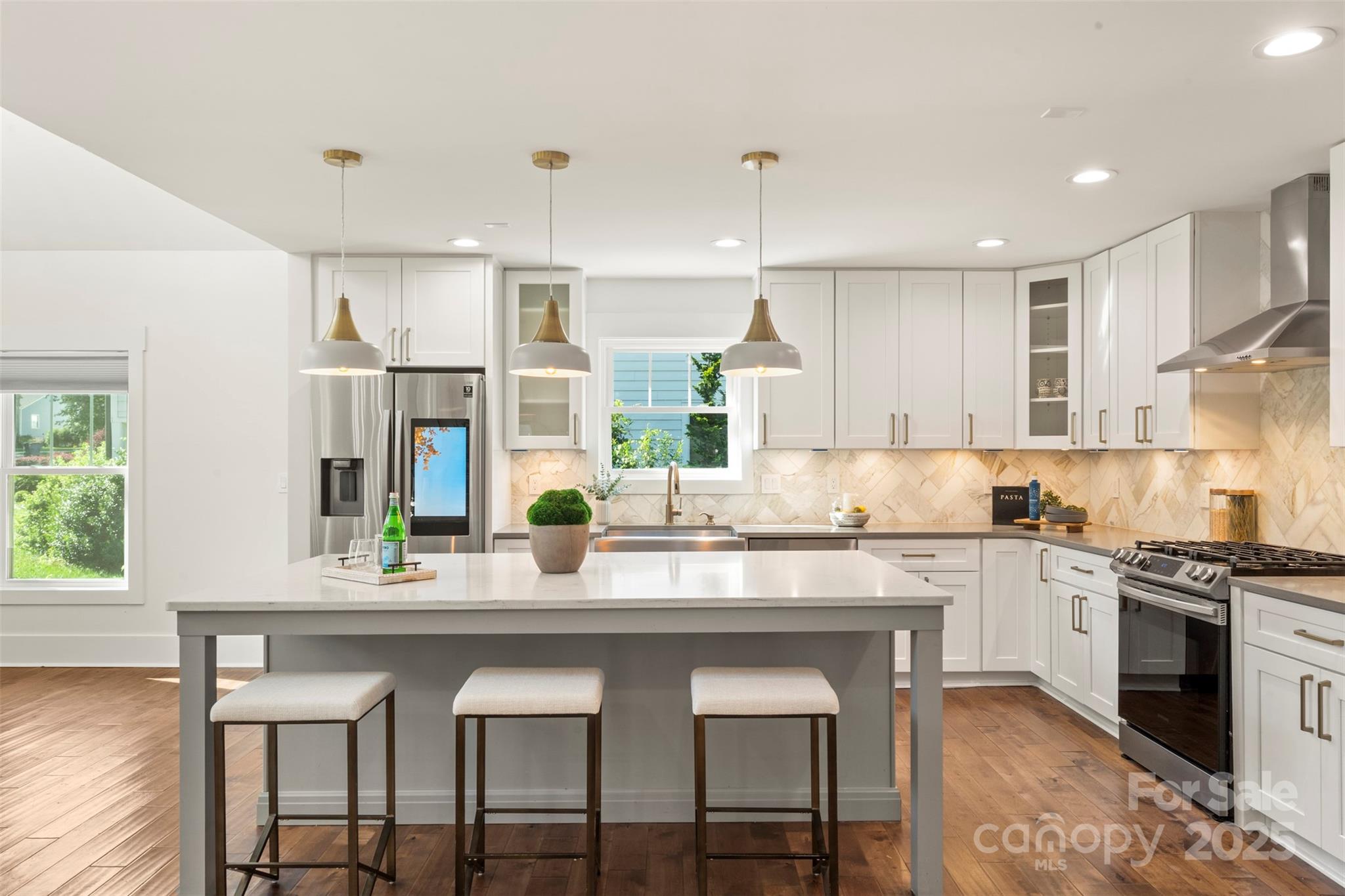 1134 Woodside Avenue Property Photo 8