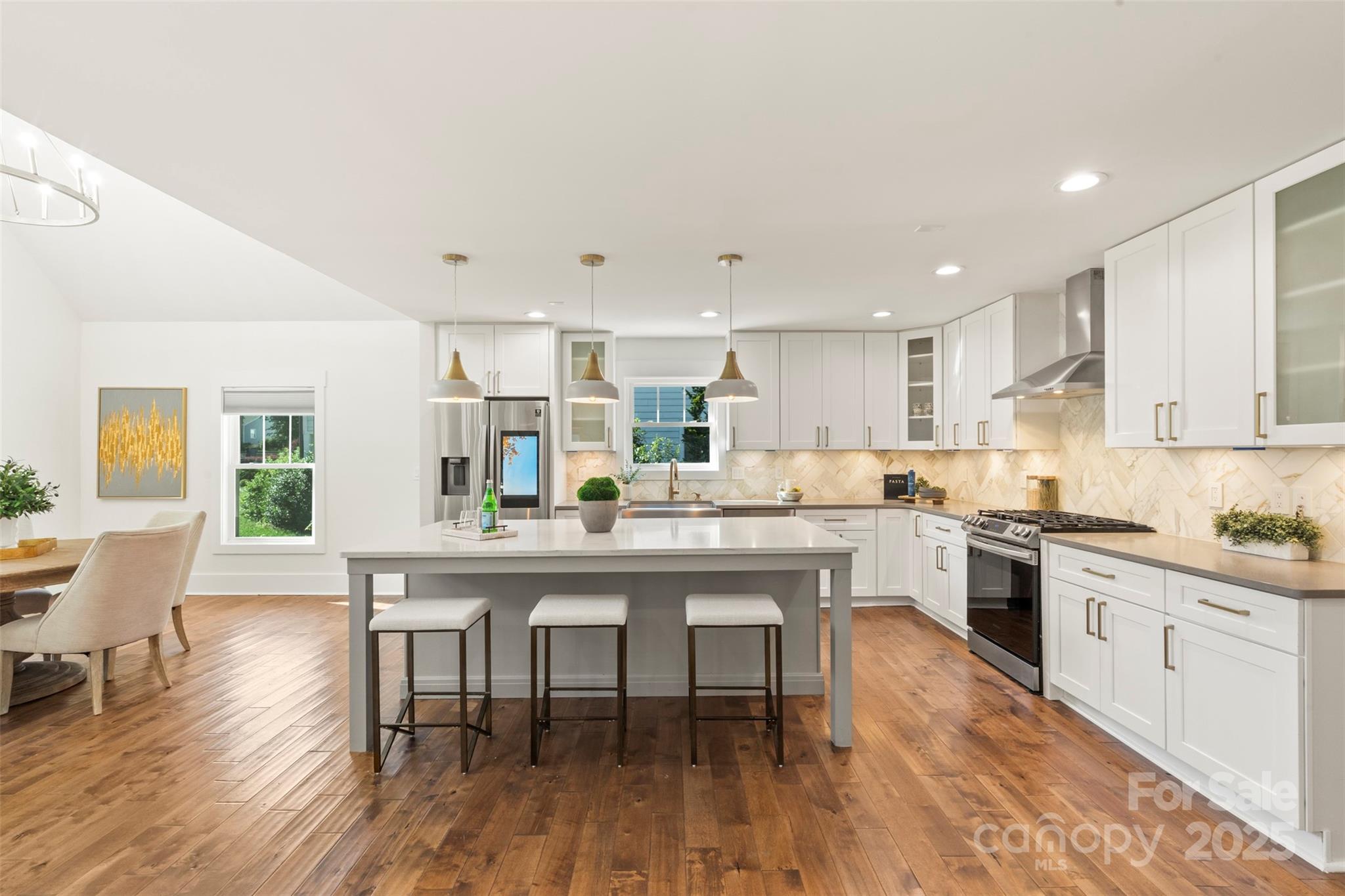 1134 Woodside Avenue Property Photo 9