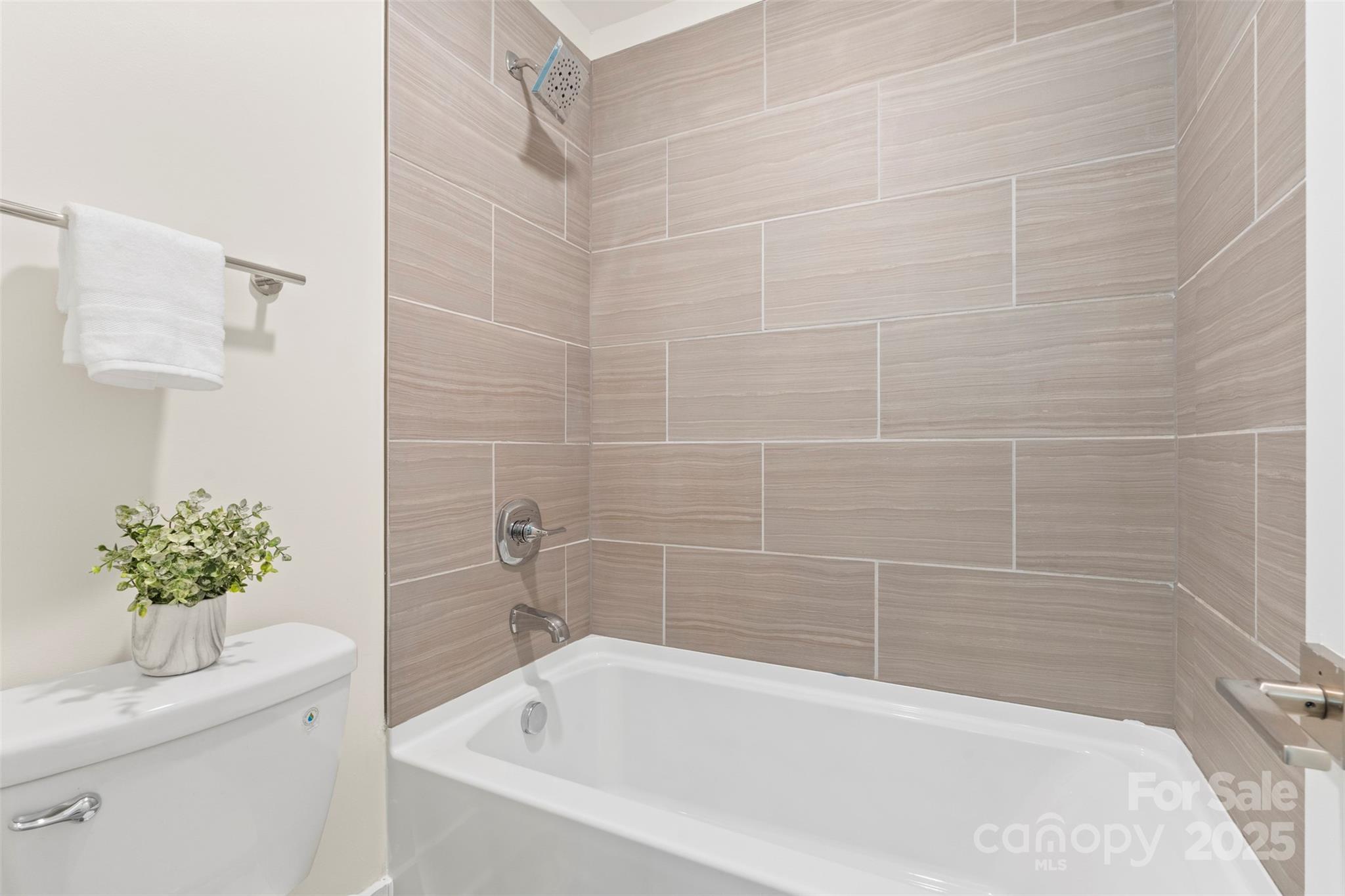 1134 Woodside Avenue Property Photo 23