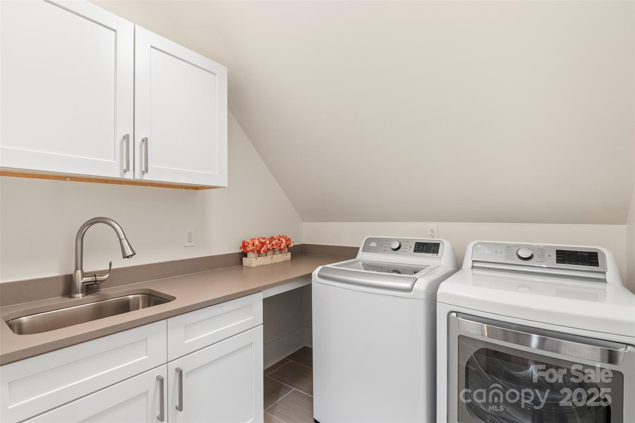 1134 Woodside Avenue Property Photo 31