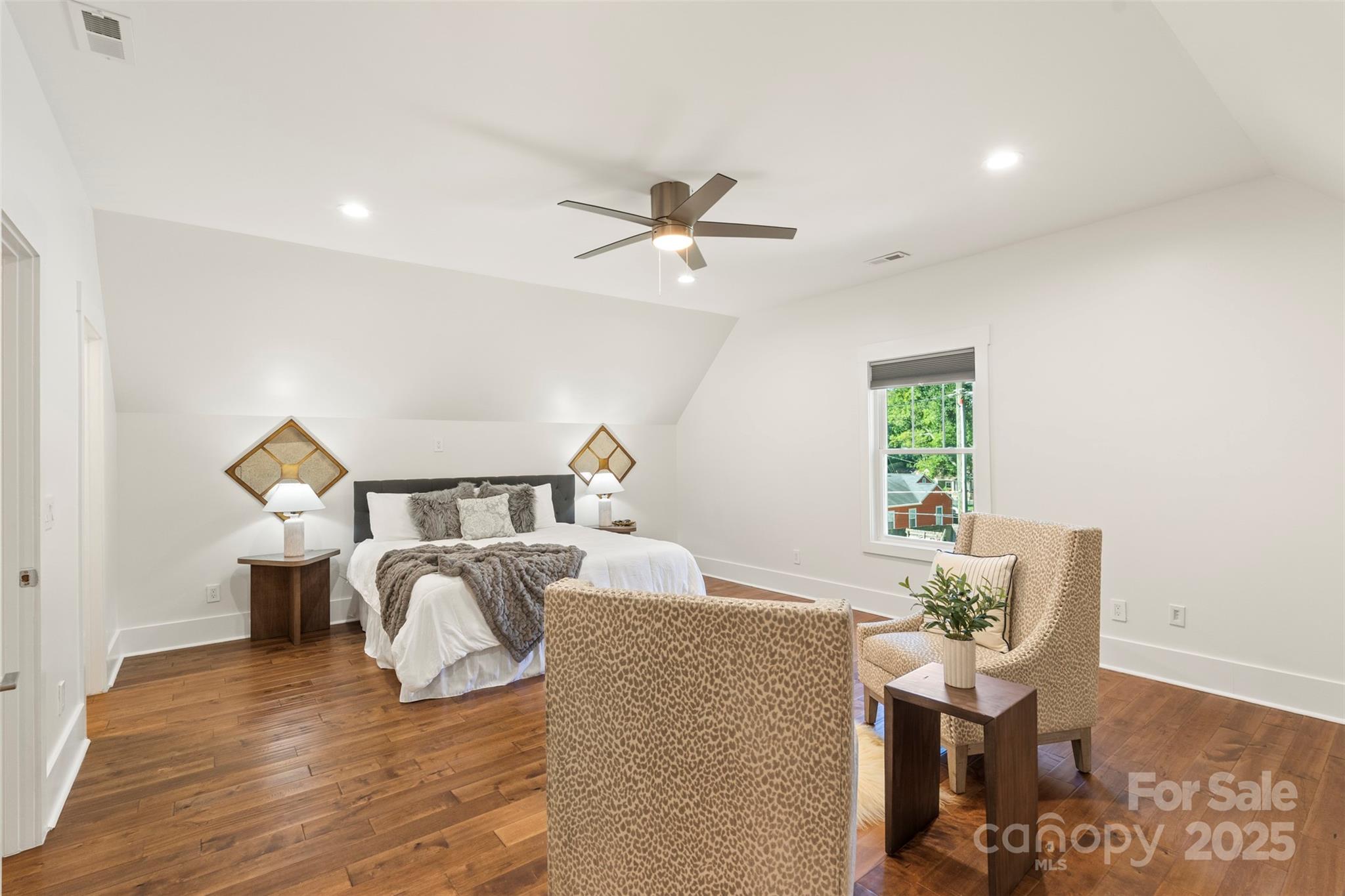 1134 Woodside Avenue Property Photo 32