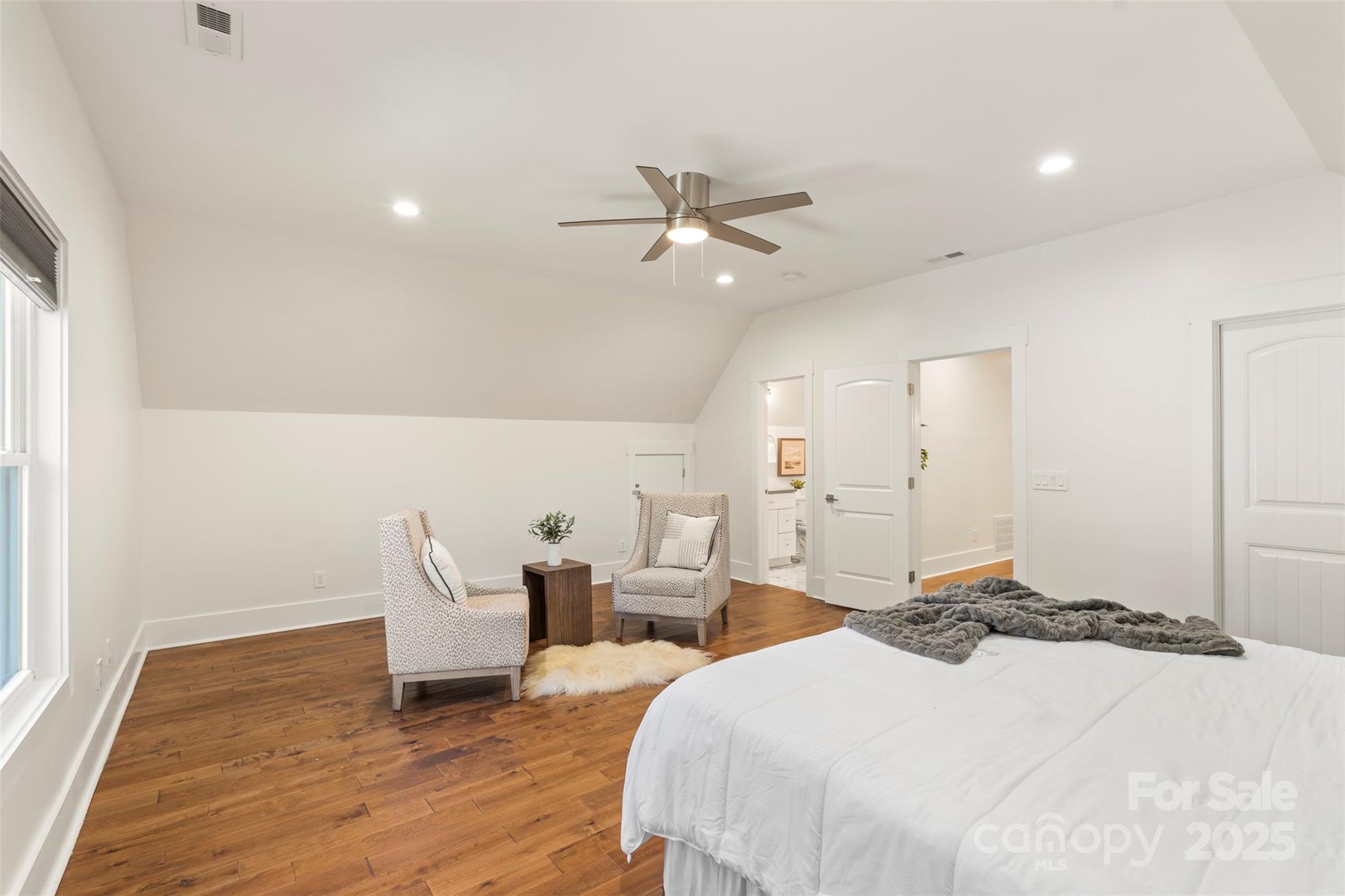 1134 Woodside Avenue Property Photo 34