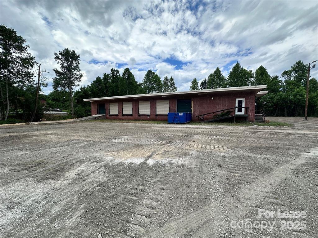2324 Us 70 Highway Property Photo 1