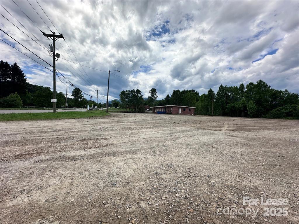 2324 Us 70 Highway Property Photo 7