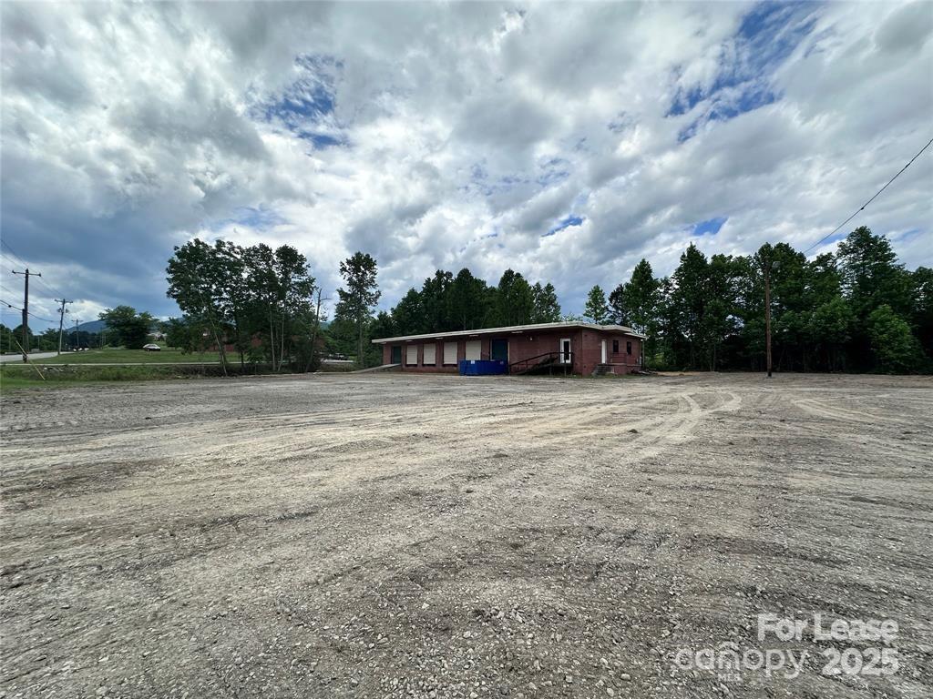 2324 Us 70 Highway Property Photo 8
