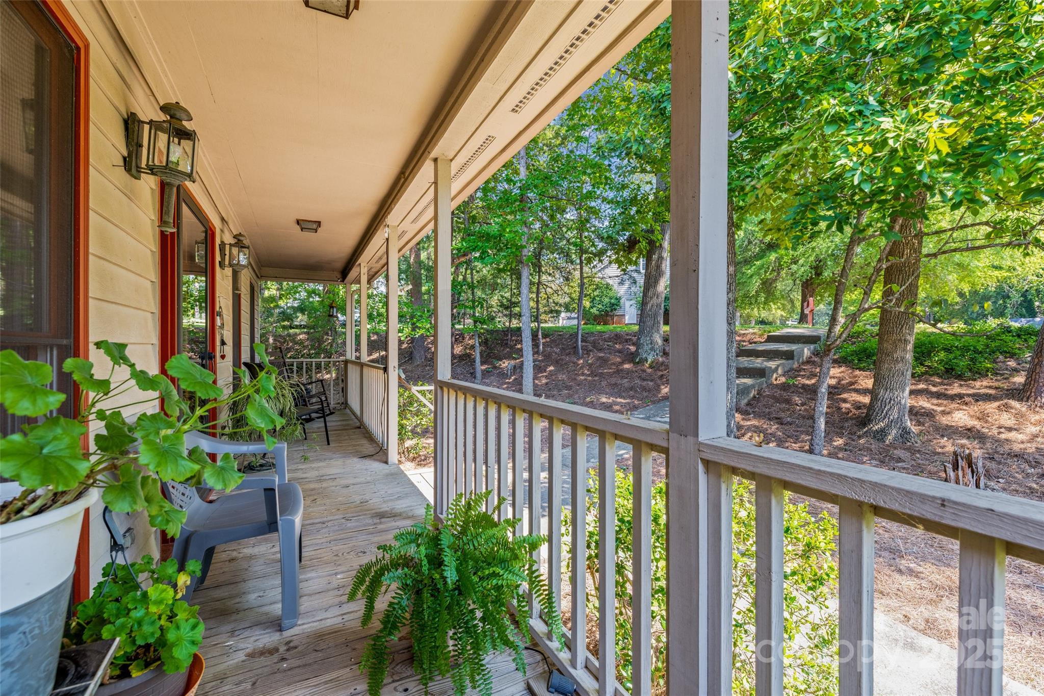 25011 Club View Drive Property Photo 4