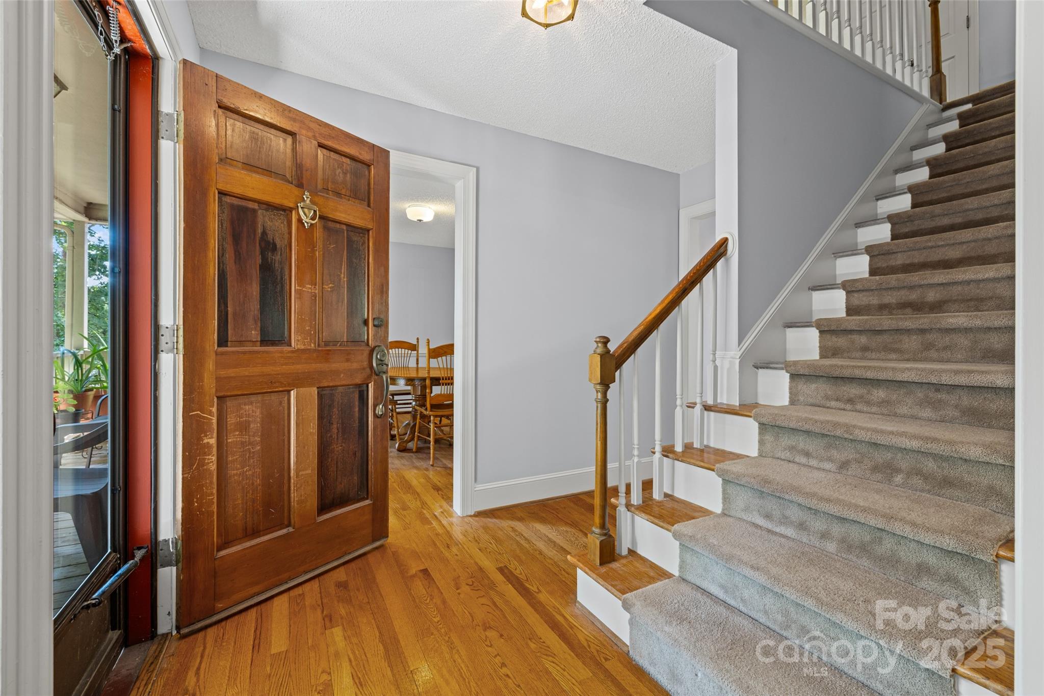 25011 Club View Drive Property Photo 5