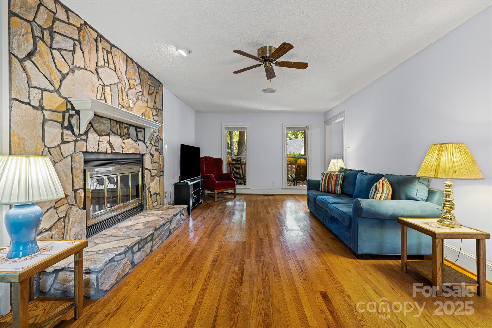 25011 Club View Drive Property Photo 8