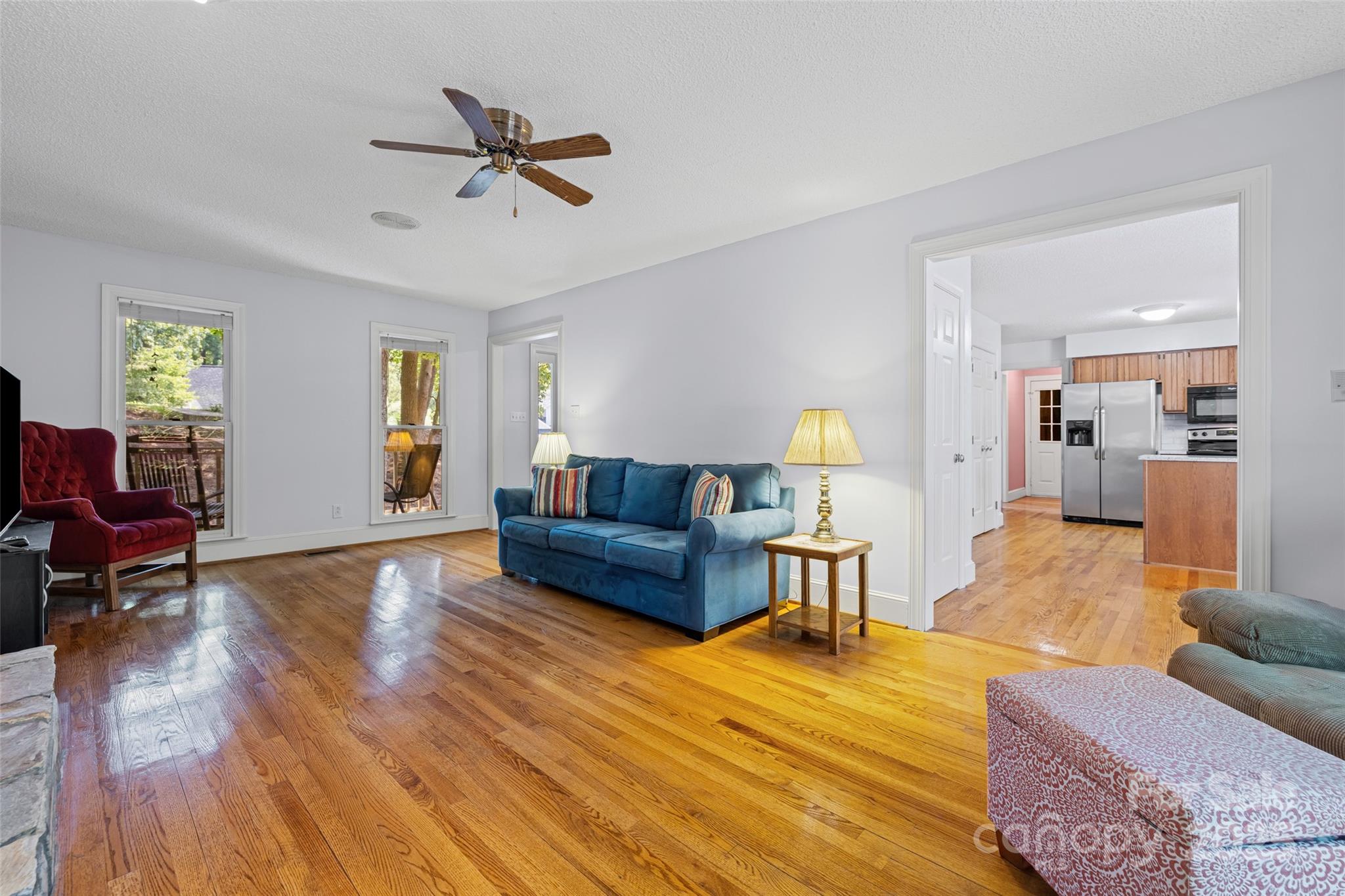 25011 Club View Drive Property Photo 9