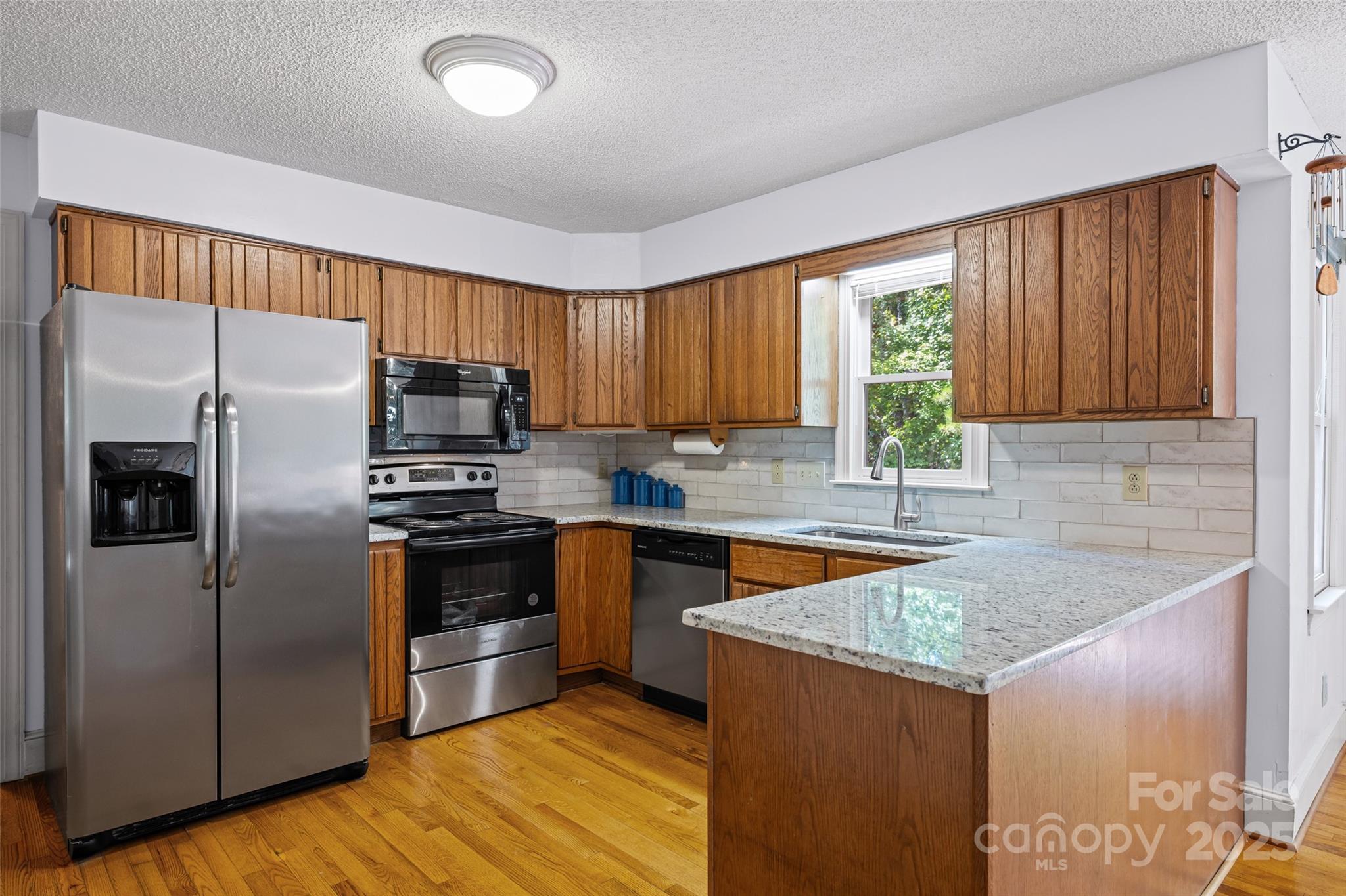 25011 Club View Drive Property Photo 11