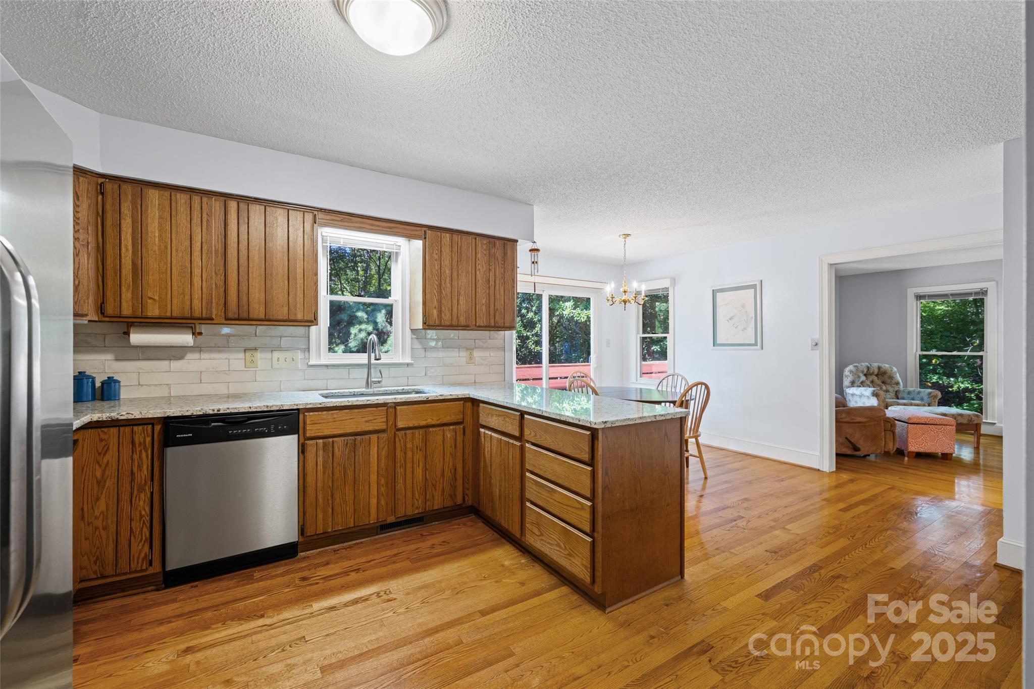 25011 Club View Drive Property Photo 12